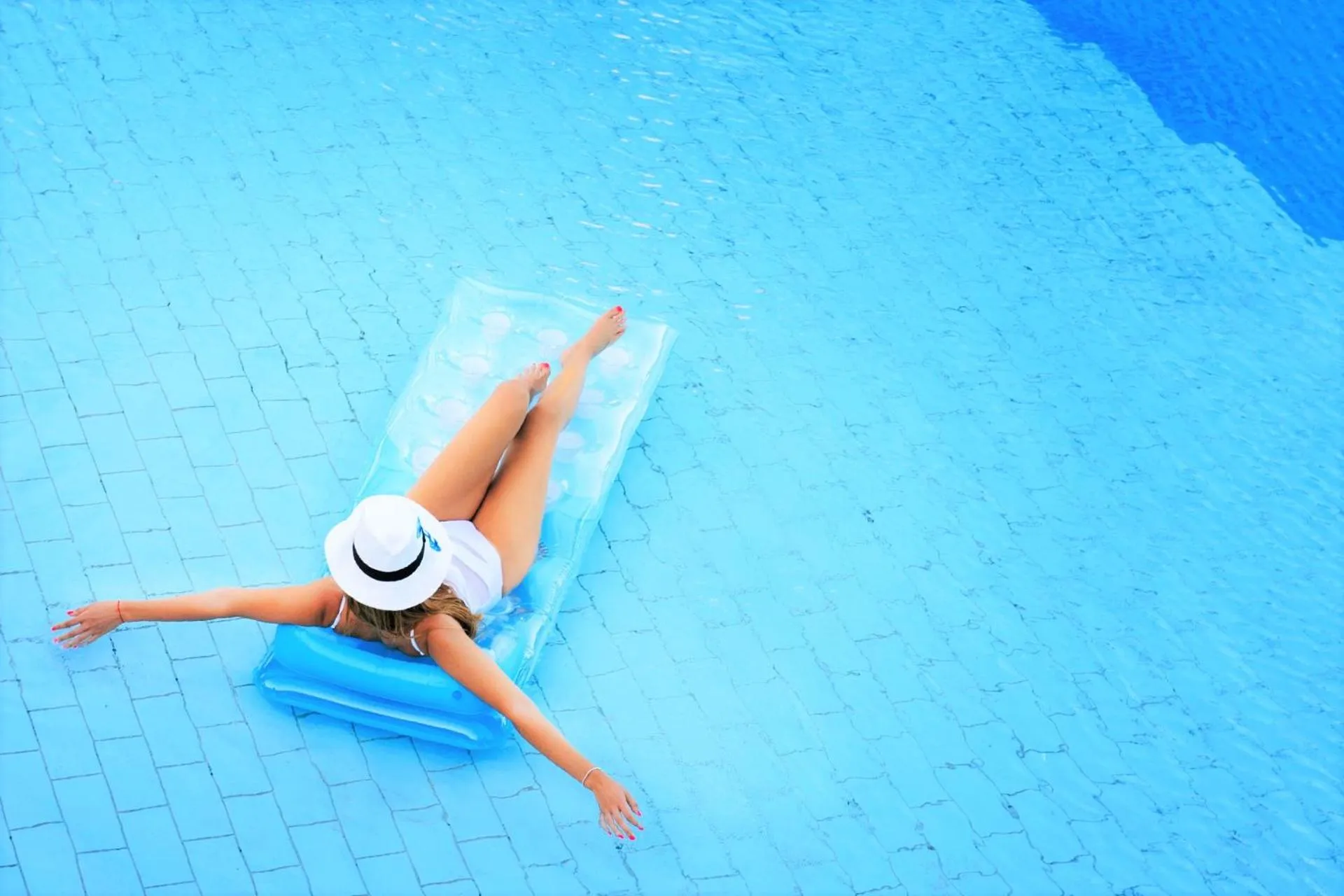 Swimming pool in Dome Beach Marina Hotel & Resort