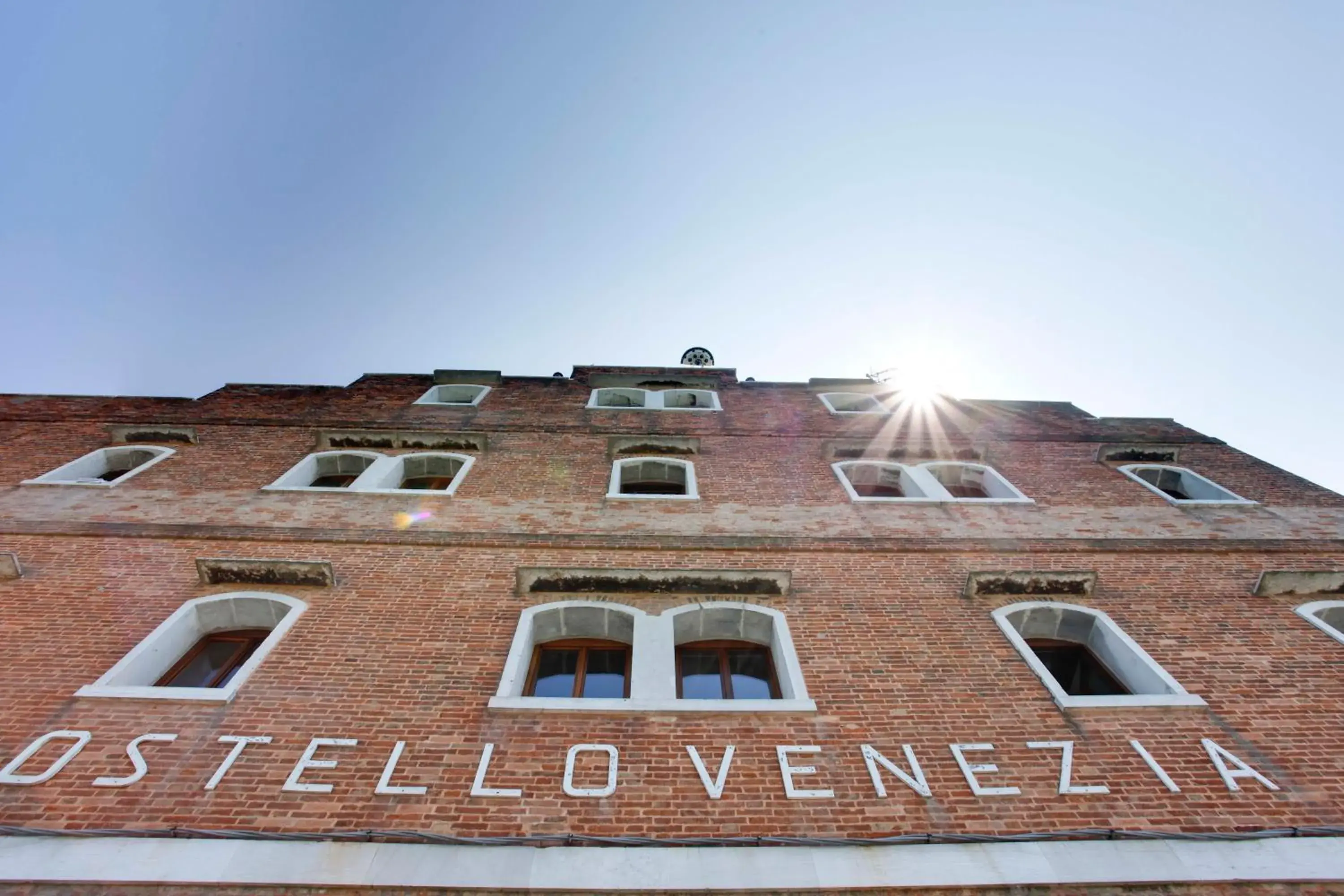 Facade/entrance, Property Building in Generator Venice