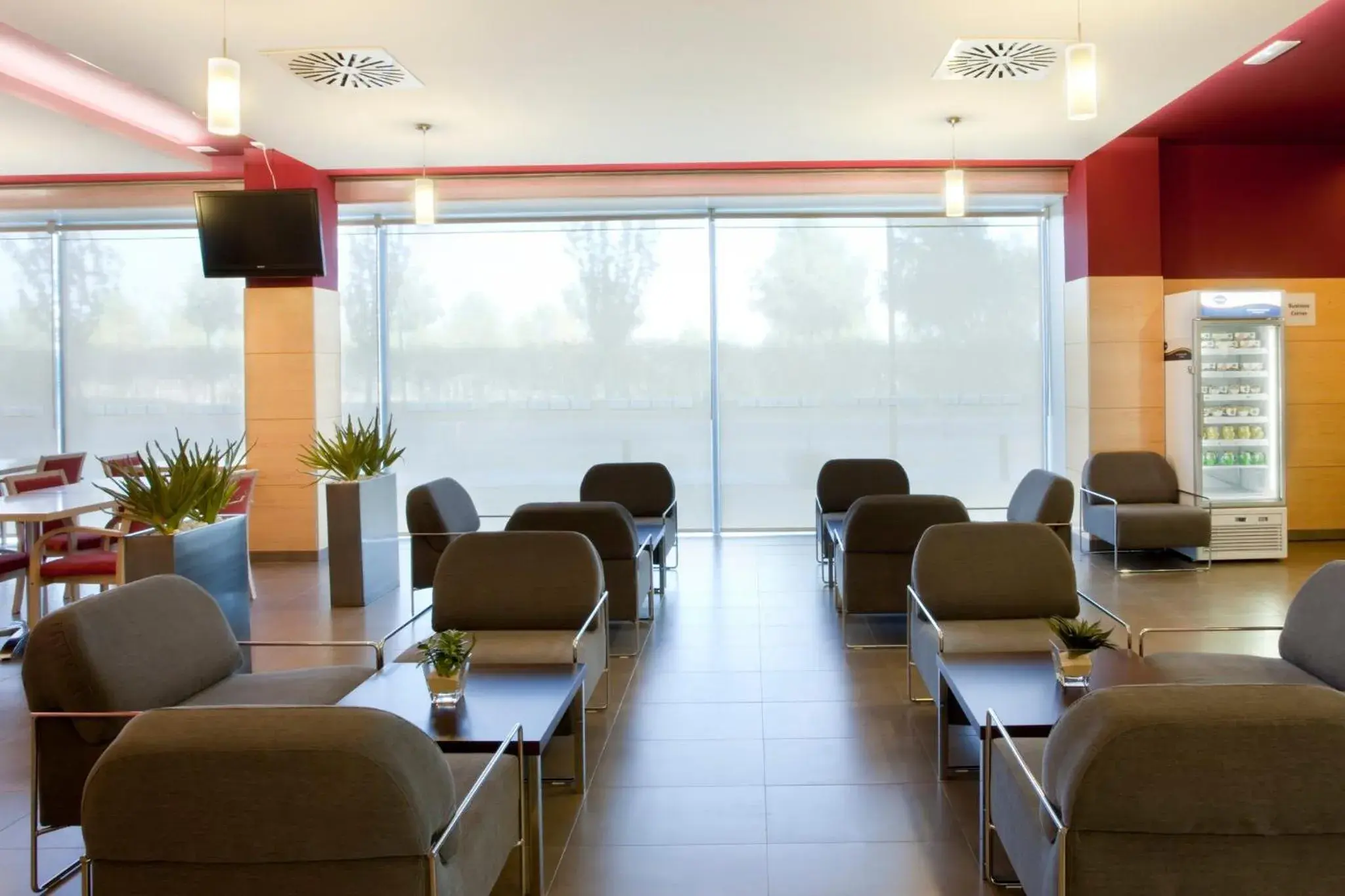 Lobby or reception in Holiday Inn Express Madrid-Getafe