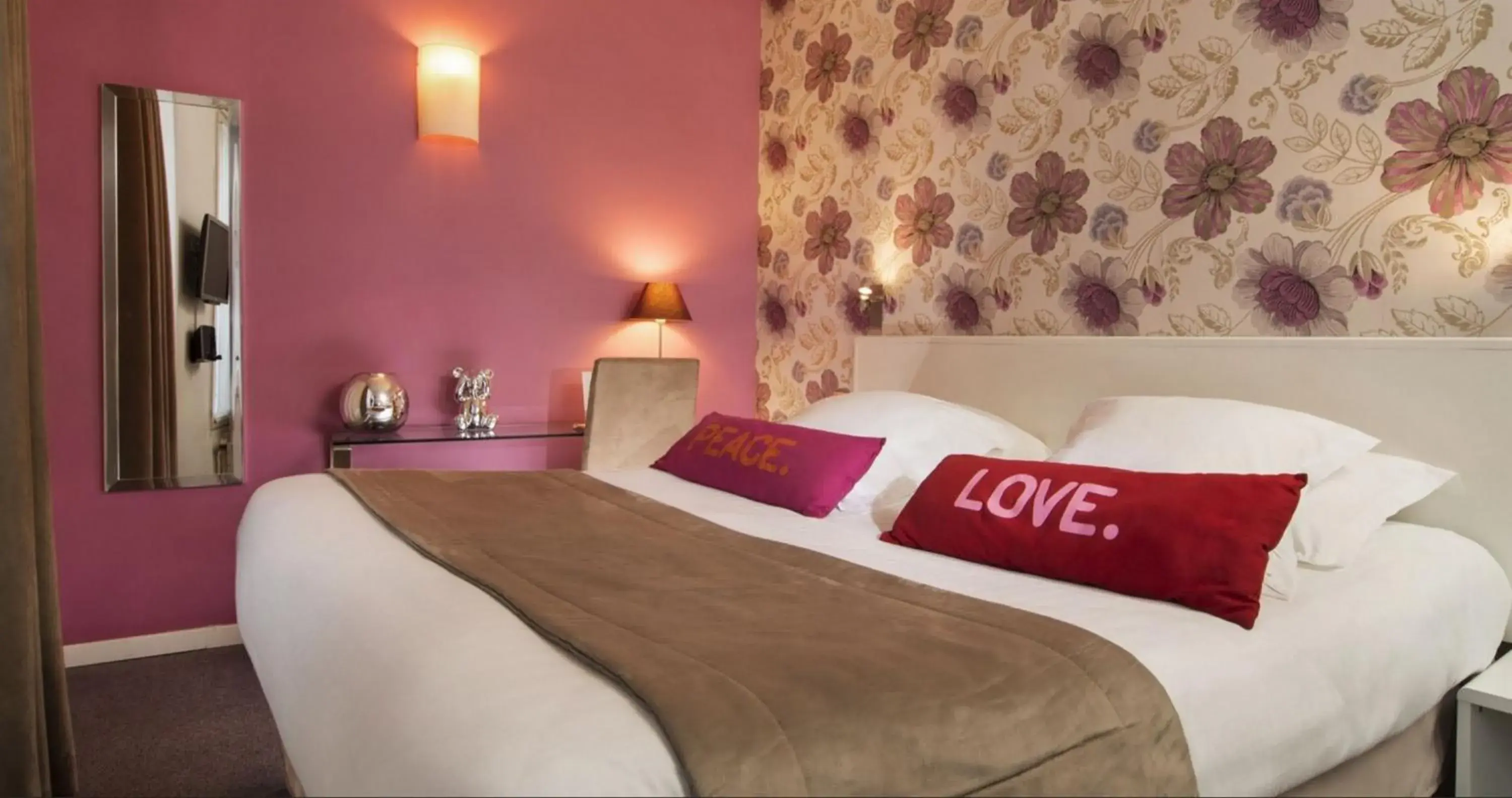 Other, Bed in Hôtel Soft Other, Bed in Hôtel Soft