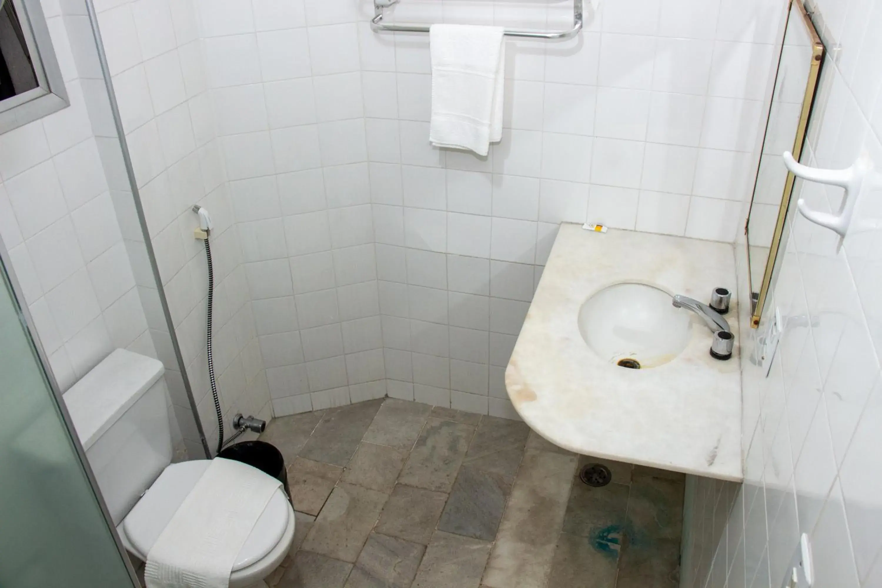 Bathroom in Plaza Hotel Manaus
