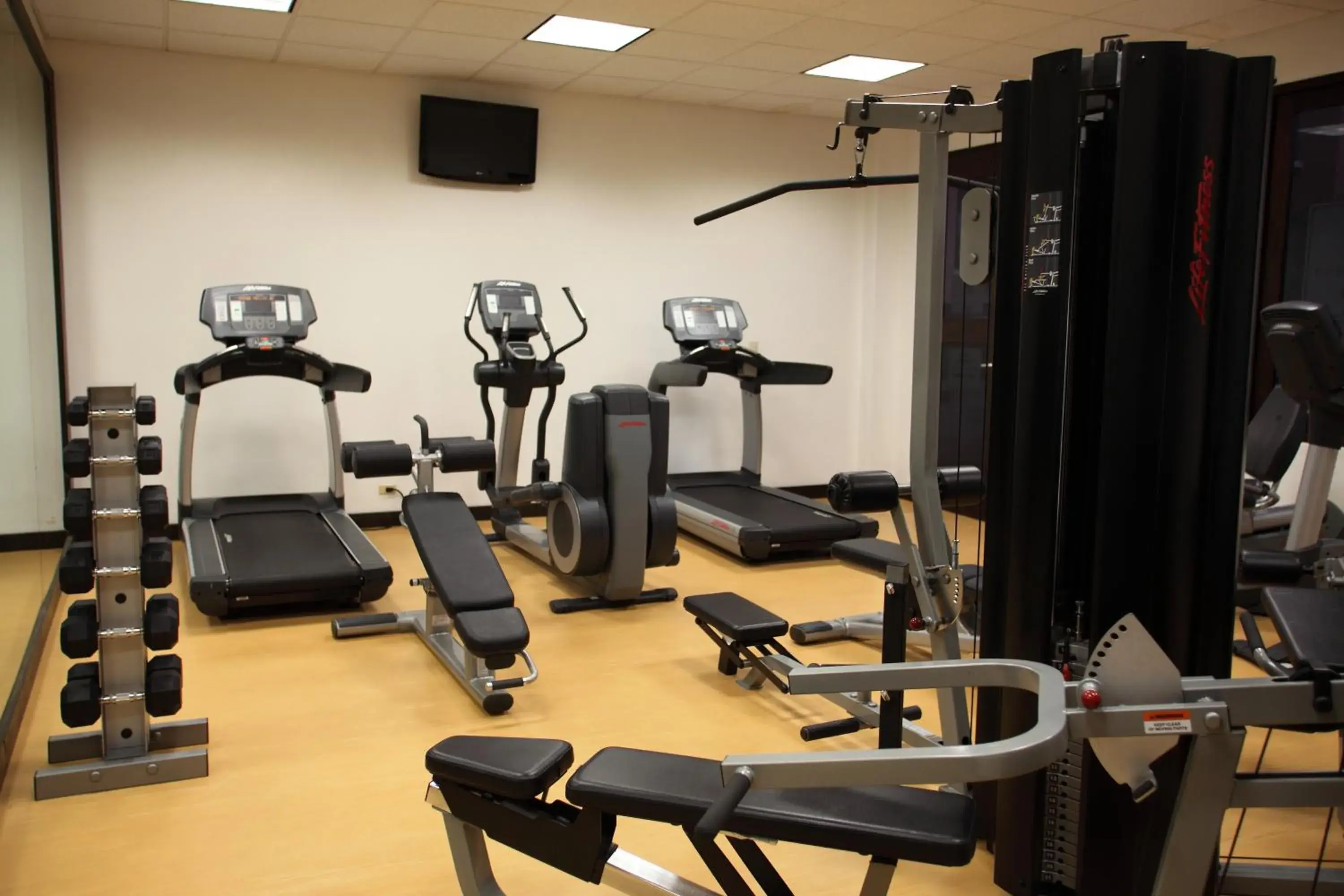 Fitness centre/facilities in Marinaterra Hotel & Spa Fitness centre/facilities in Marinaterra Hotel & Spa