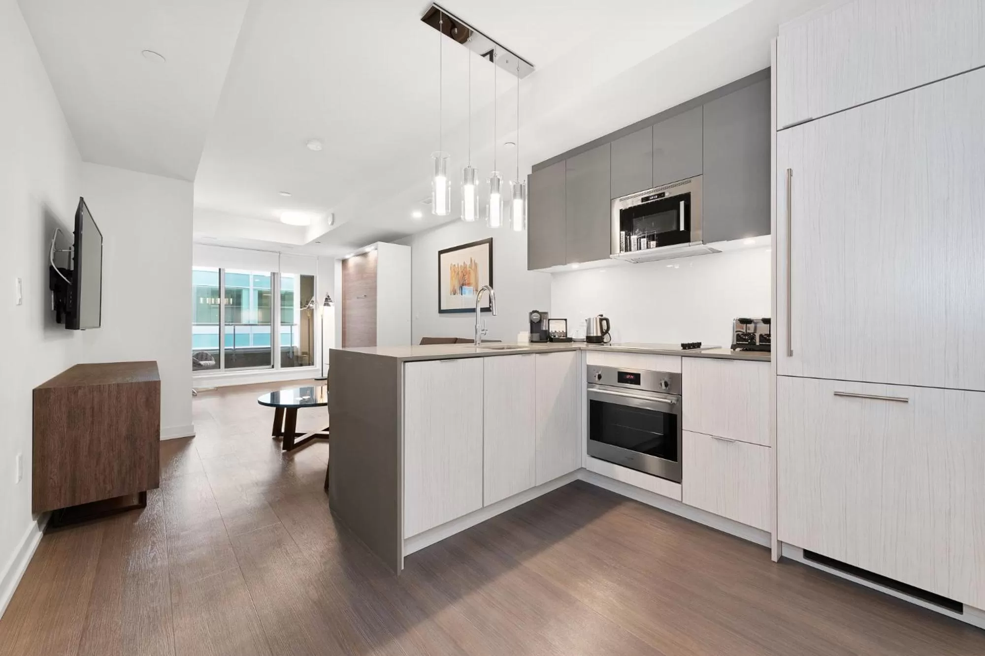 Kitchen or kitchenette in reStays Ottawa