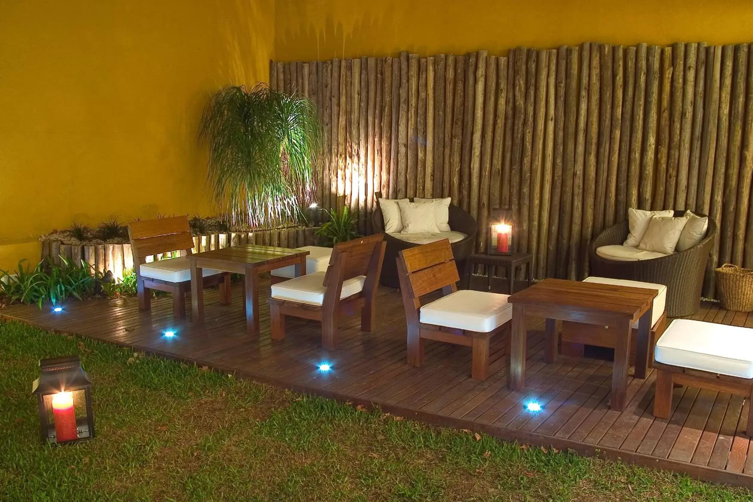 Restaurant/places to eat in Mine Hotel Restaurant/places to eat in Mine Hotel