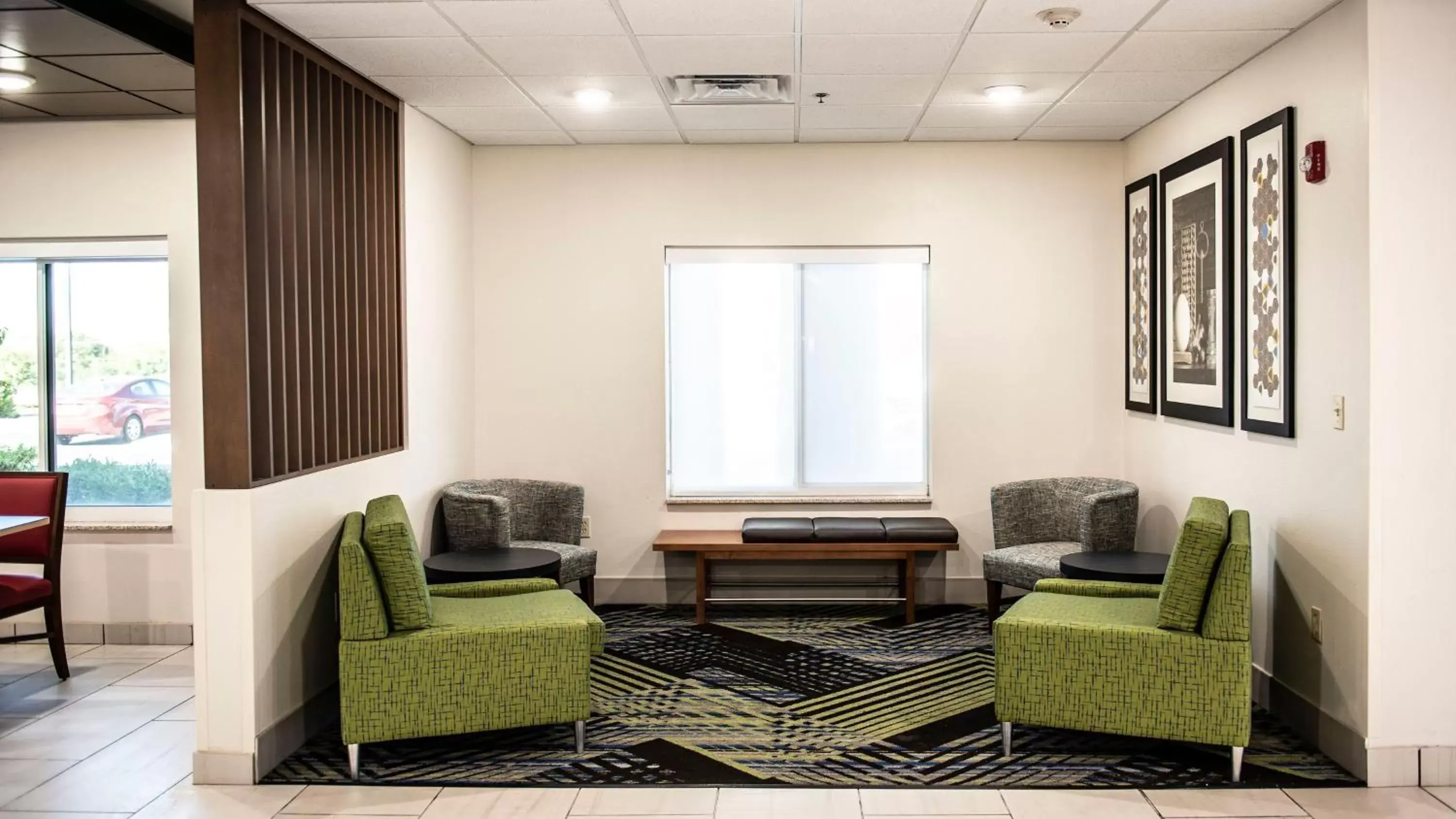 Property building, Seating Area in Holiday Inn Express Hotel & Suites Sedalia, an IHG Hotel