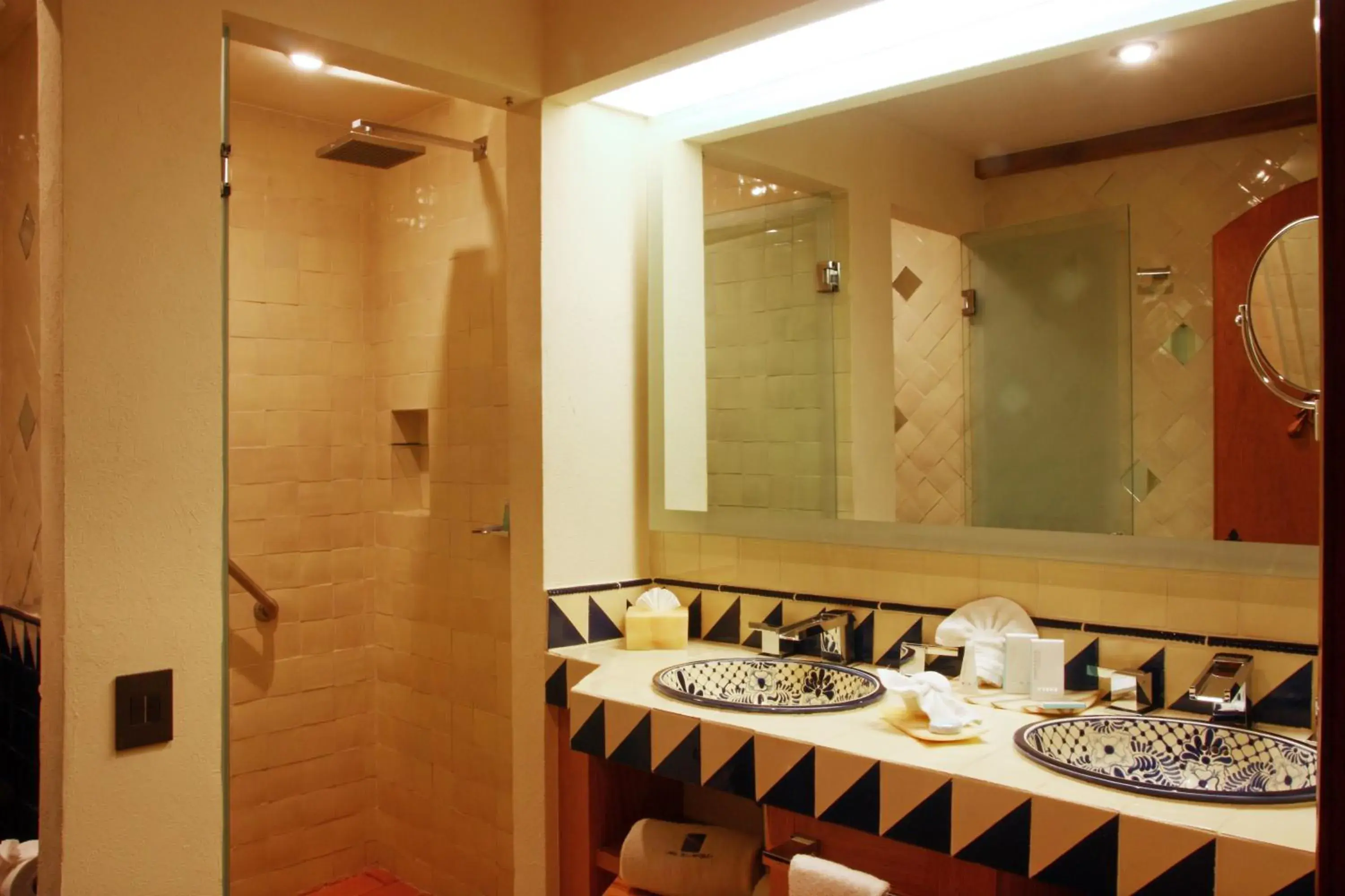 Bathroom in Casona de la Republica Hotel Boutique & SPA