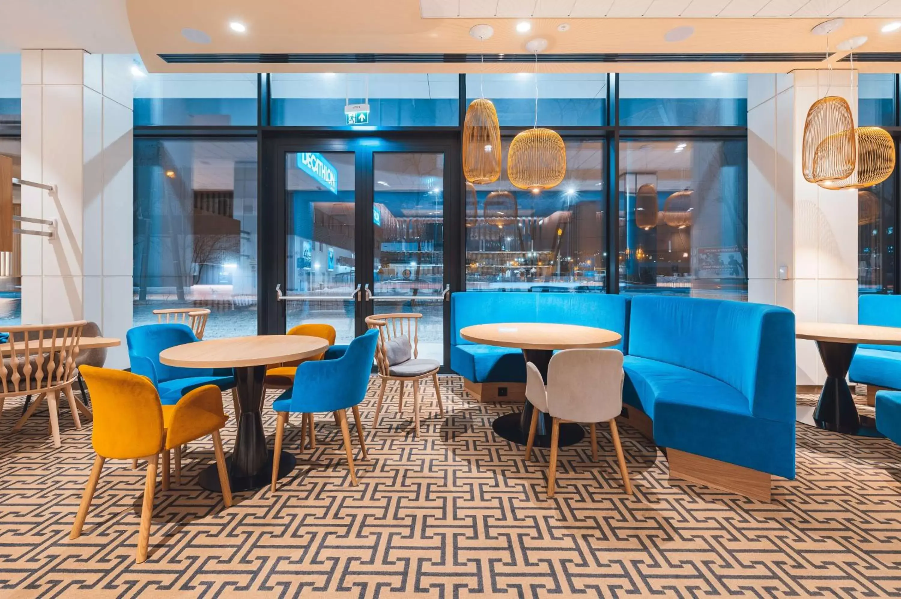 Lobby or reception, Lounge/Bar in Hampton By Hilton Warsaw Reduta