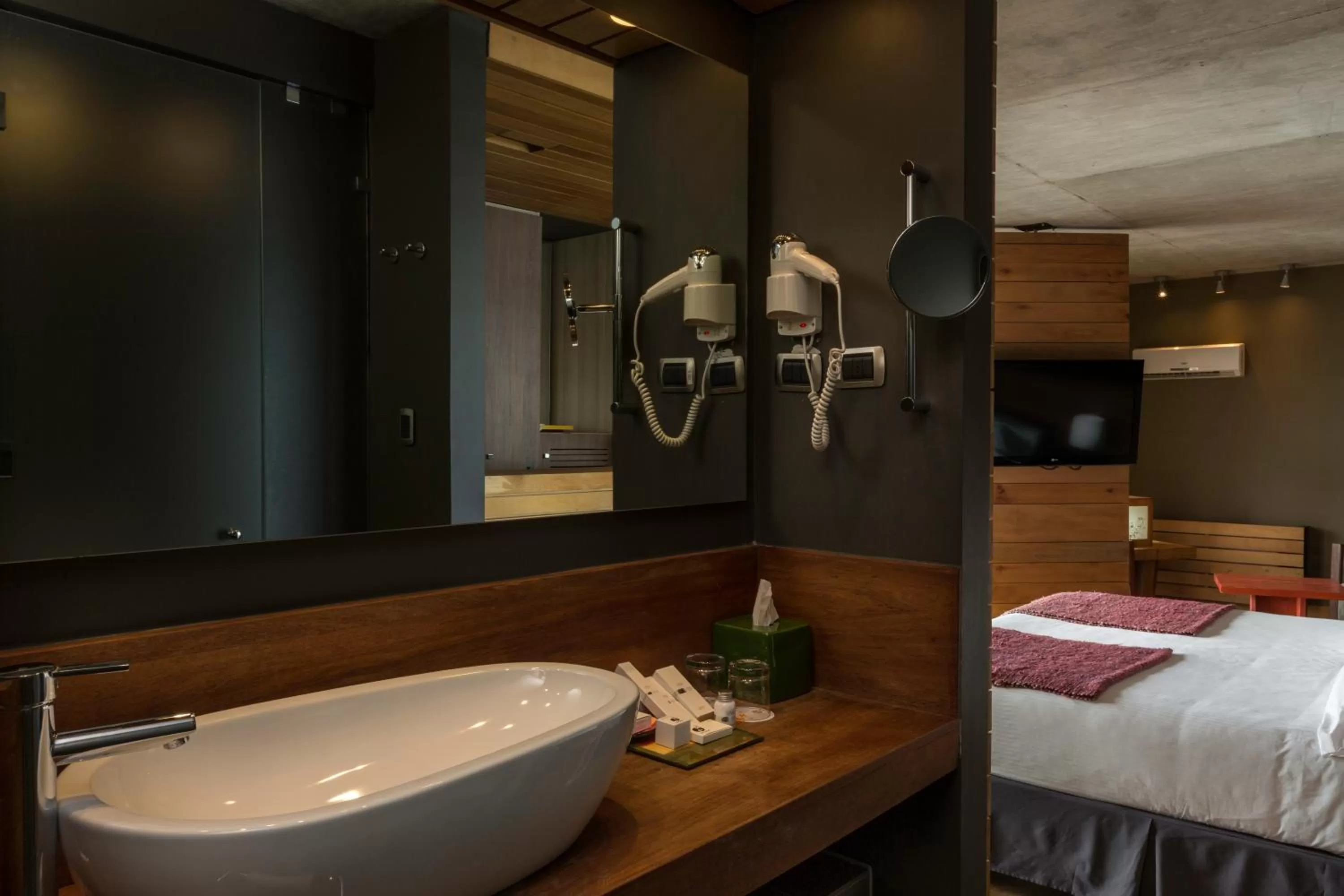 Bathroom, Bed in Enjoy Chiloé