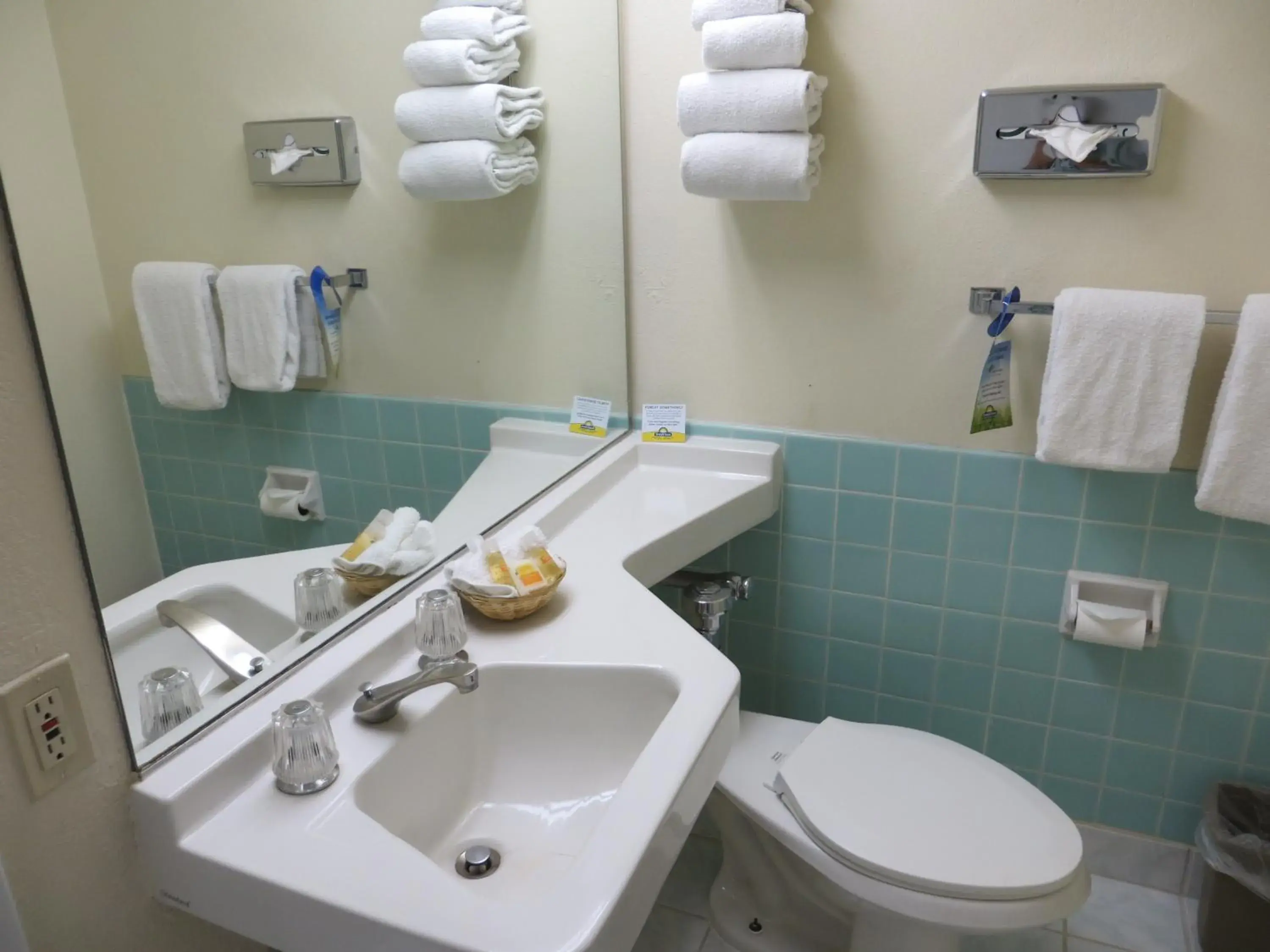 Toilet, Bathroom in Days Inn by Wyndham Palm Springs
