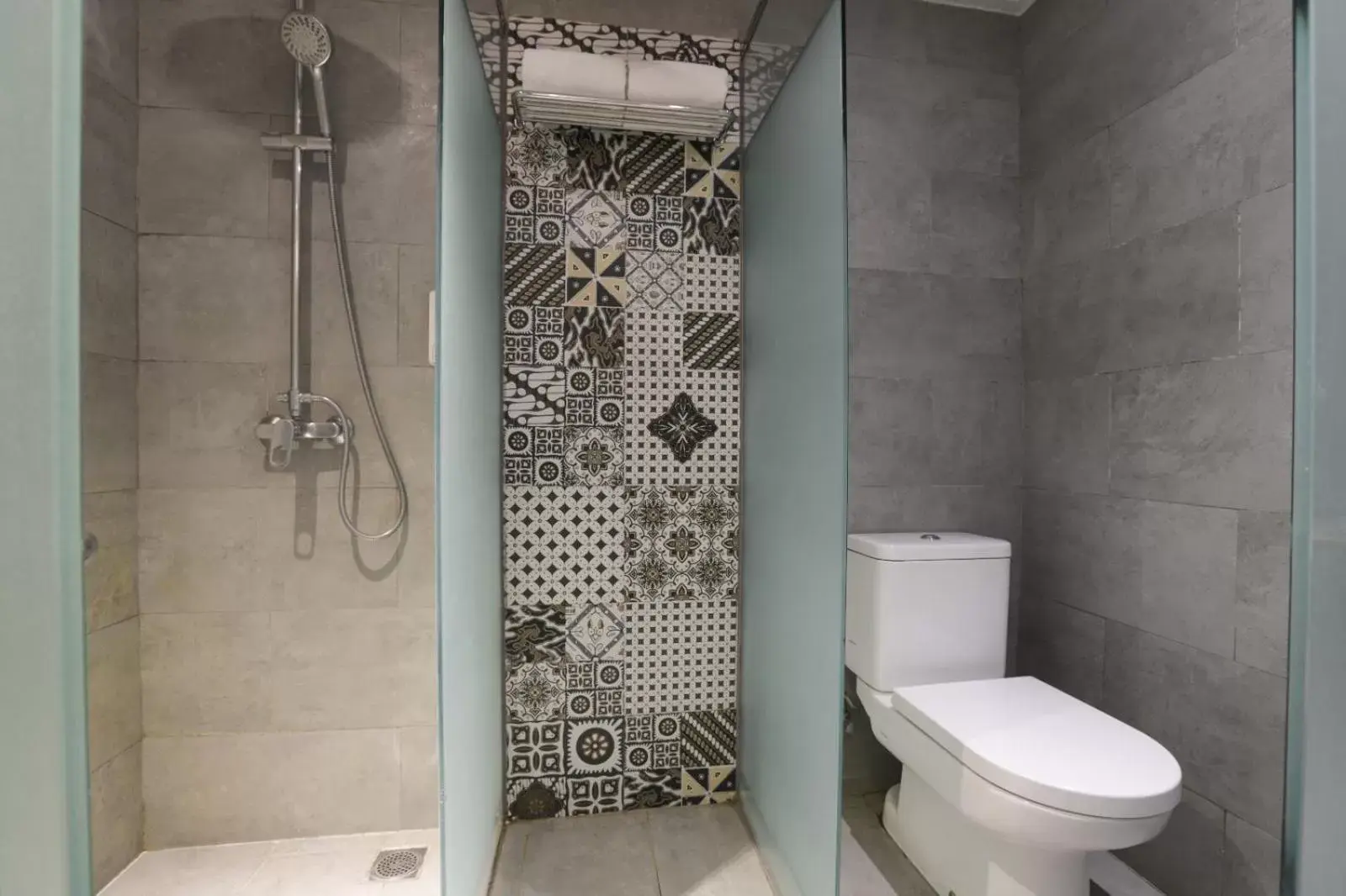 Bathroom in Malyabhara Hotel - formerly Ibis Malioboro Bathroom in Malyabhara Hotel - formerly Ibis Malioboro