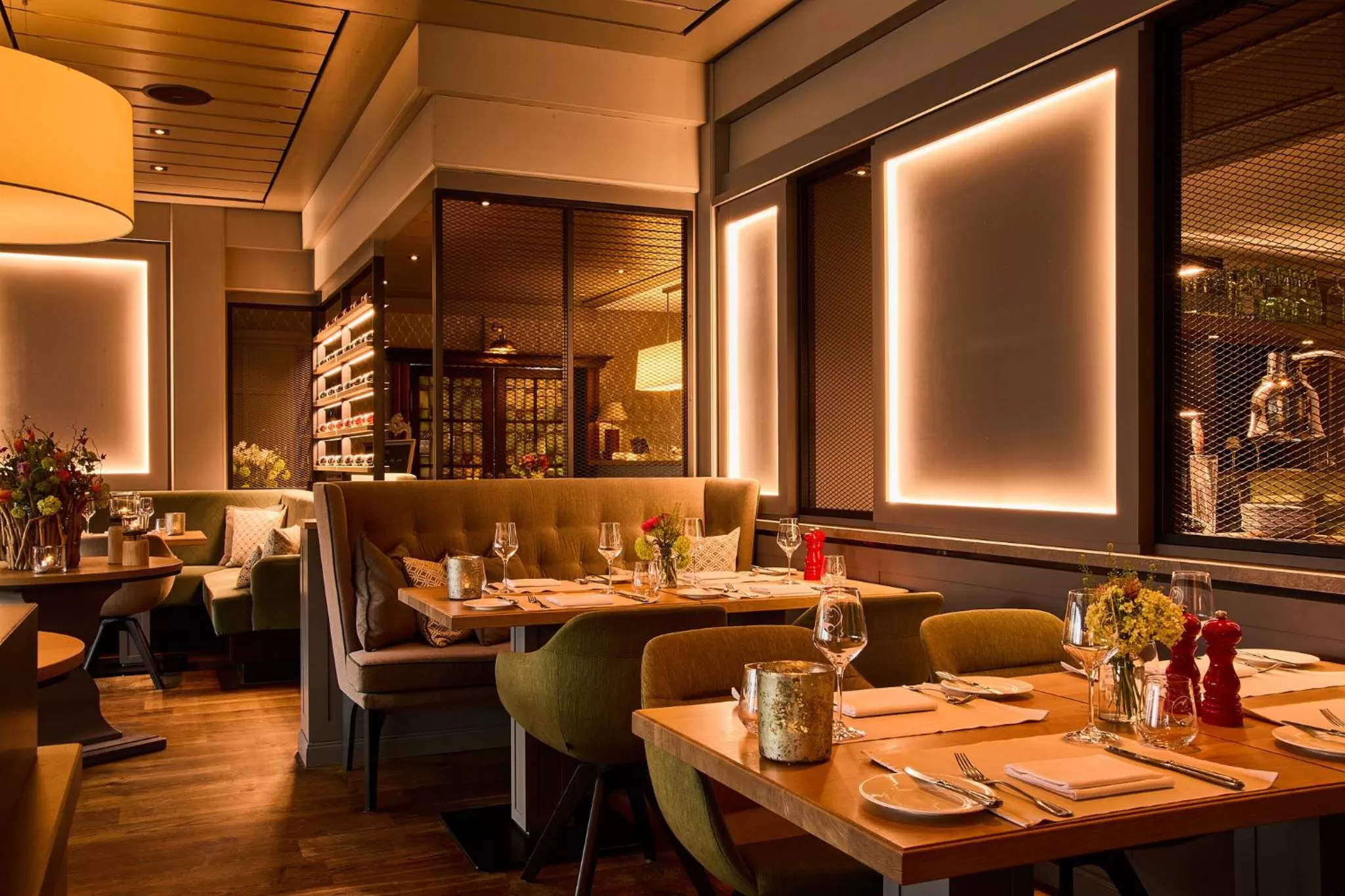 Restaurant/places to eat in Fuchsbau Romantik Hotel & SPA Restaurant & FOX Bar