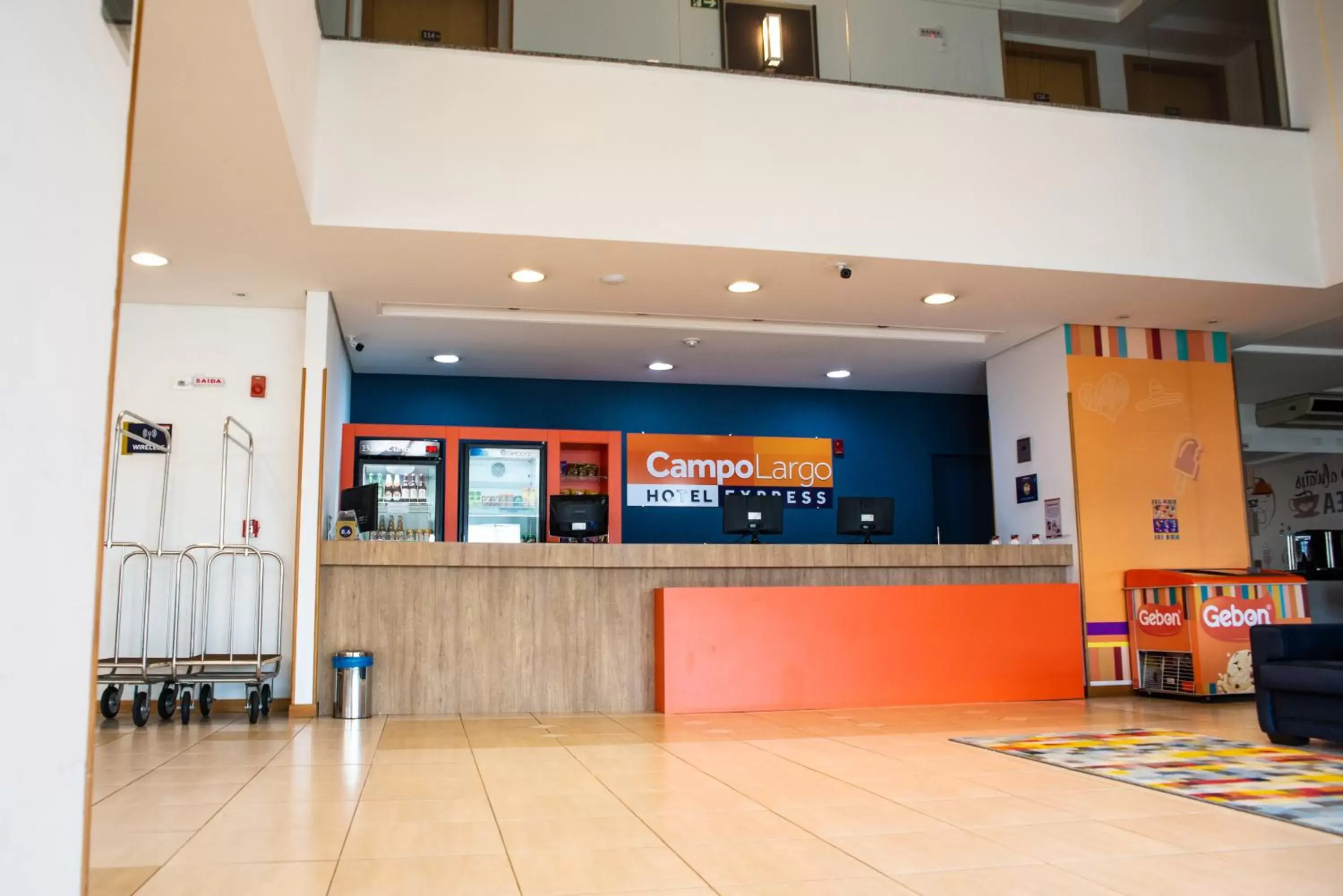 Lobby or reception in Hotel Campo Largo Express Lobby or reception in Hotel Campo Largo Express
