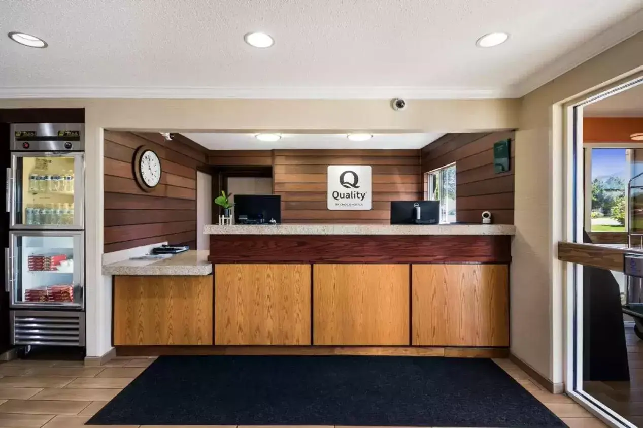 Lobby/Reception in Quality Inn & Suites Bozeman