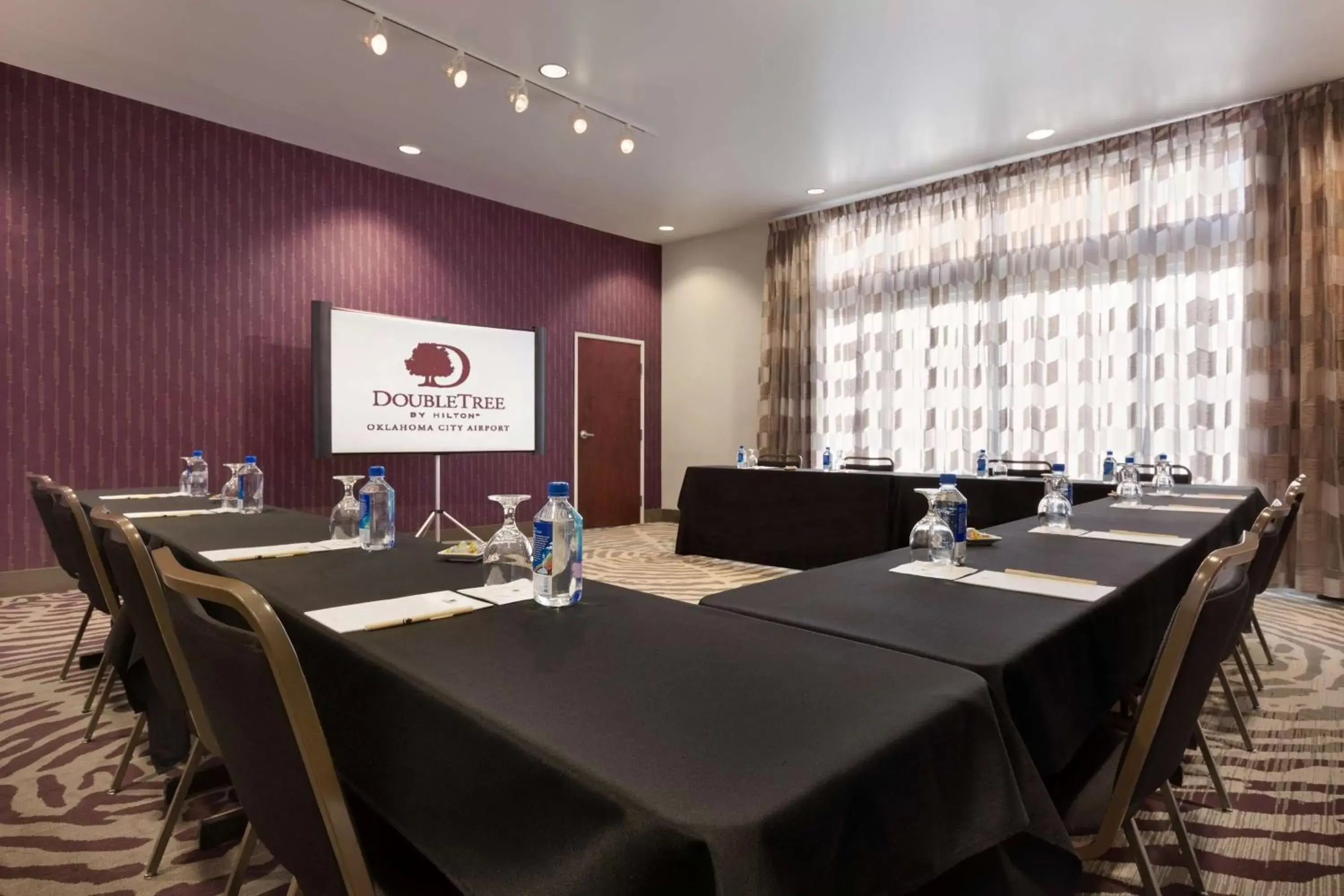 Meeting/conference room, Business Area/Conference Room in DoubleTree by Hilton Hotel Oklahoma City Airport