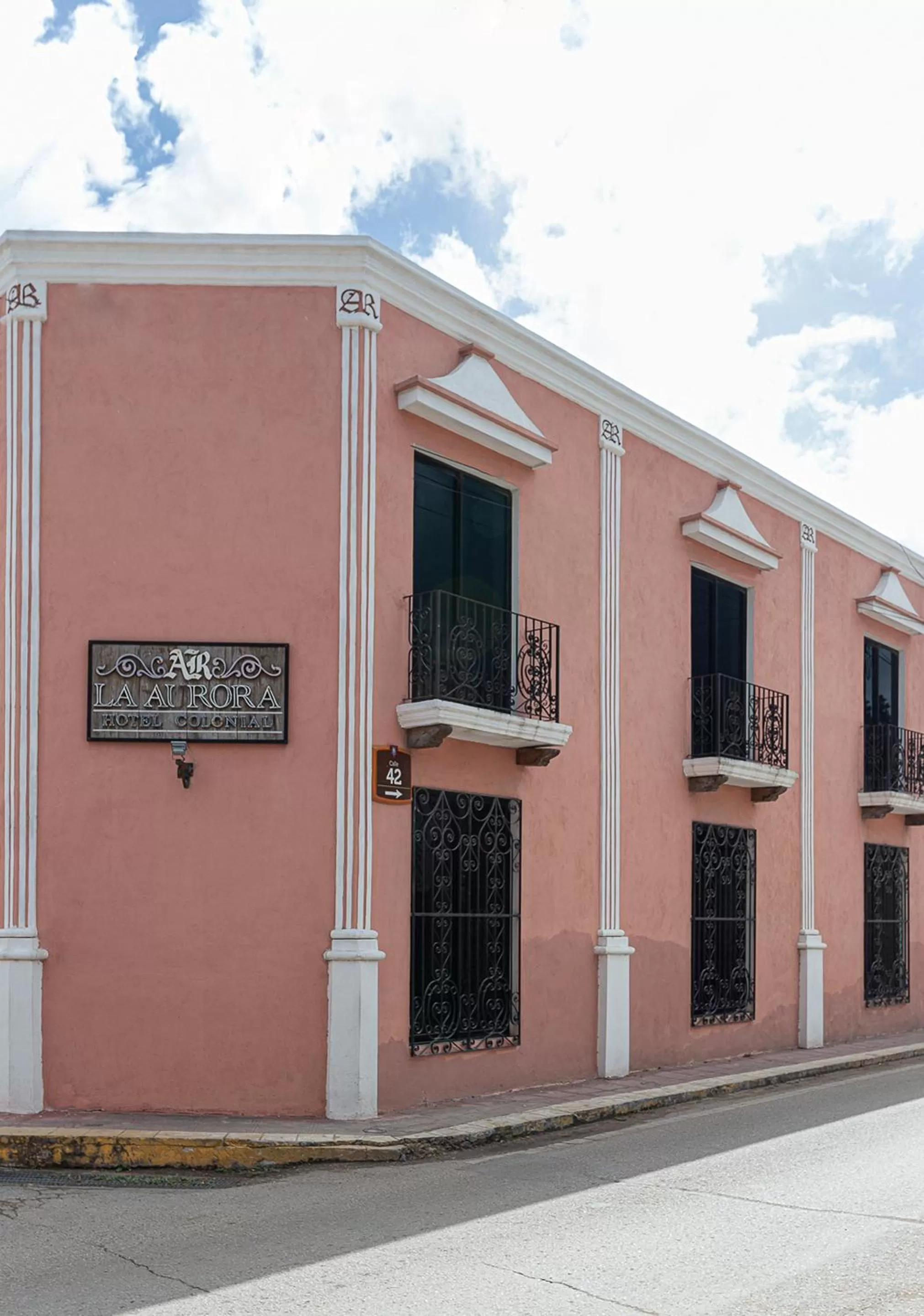 Property building in La Aurora Hotel Colonial