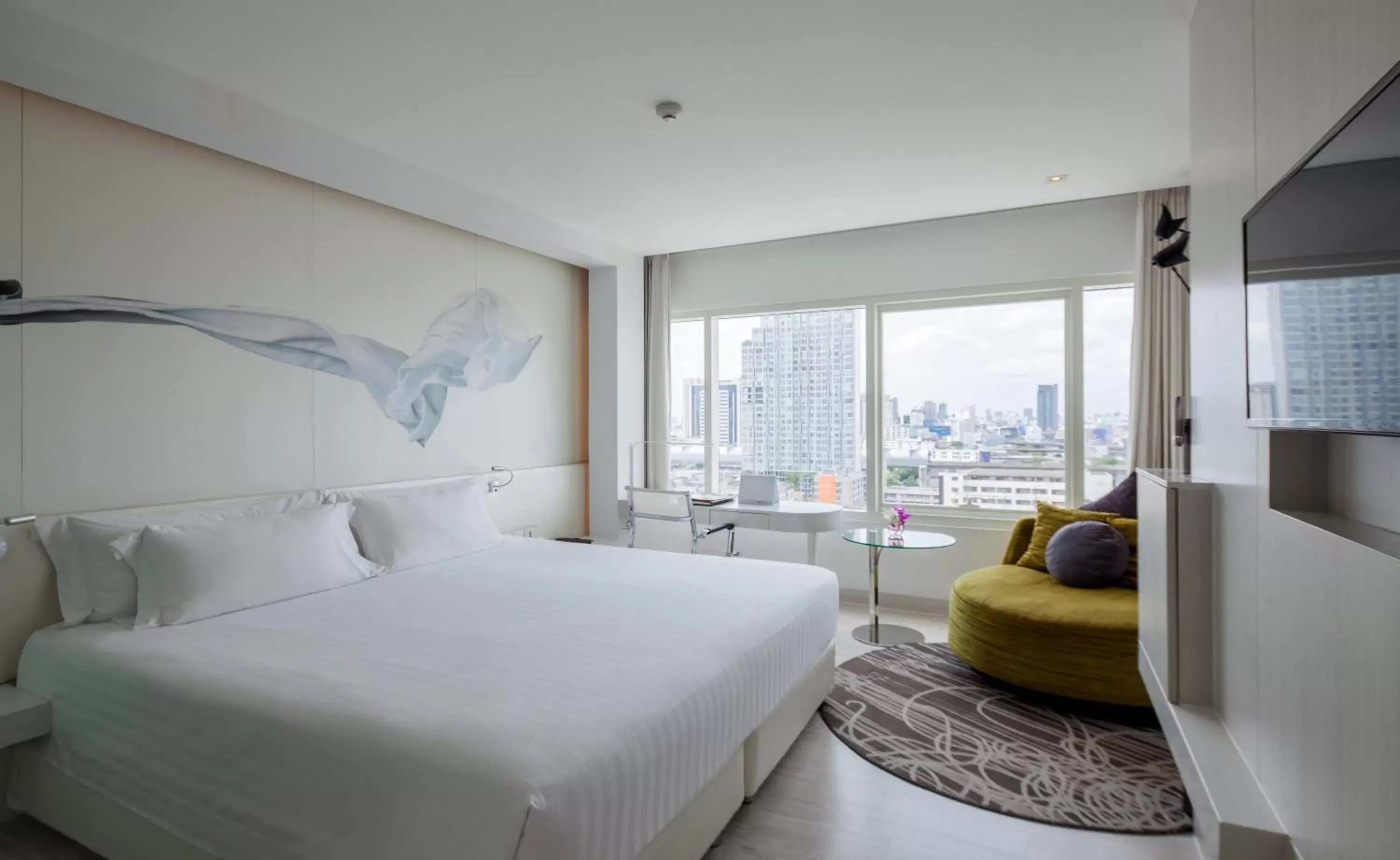Bedroom, Bed in Centara Watergate Pavillion Hotel Bangkok