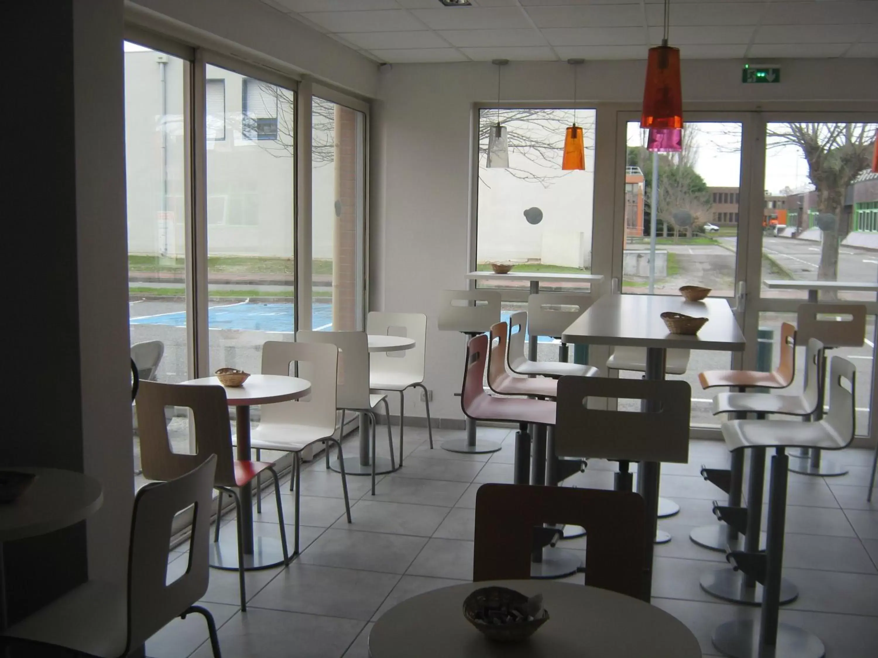 Restaurant/Places to Eat in Premiere Classe Toulouse Sud Labege