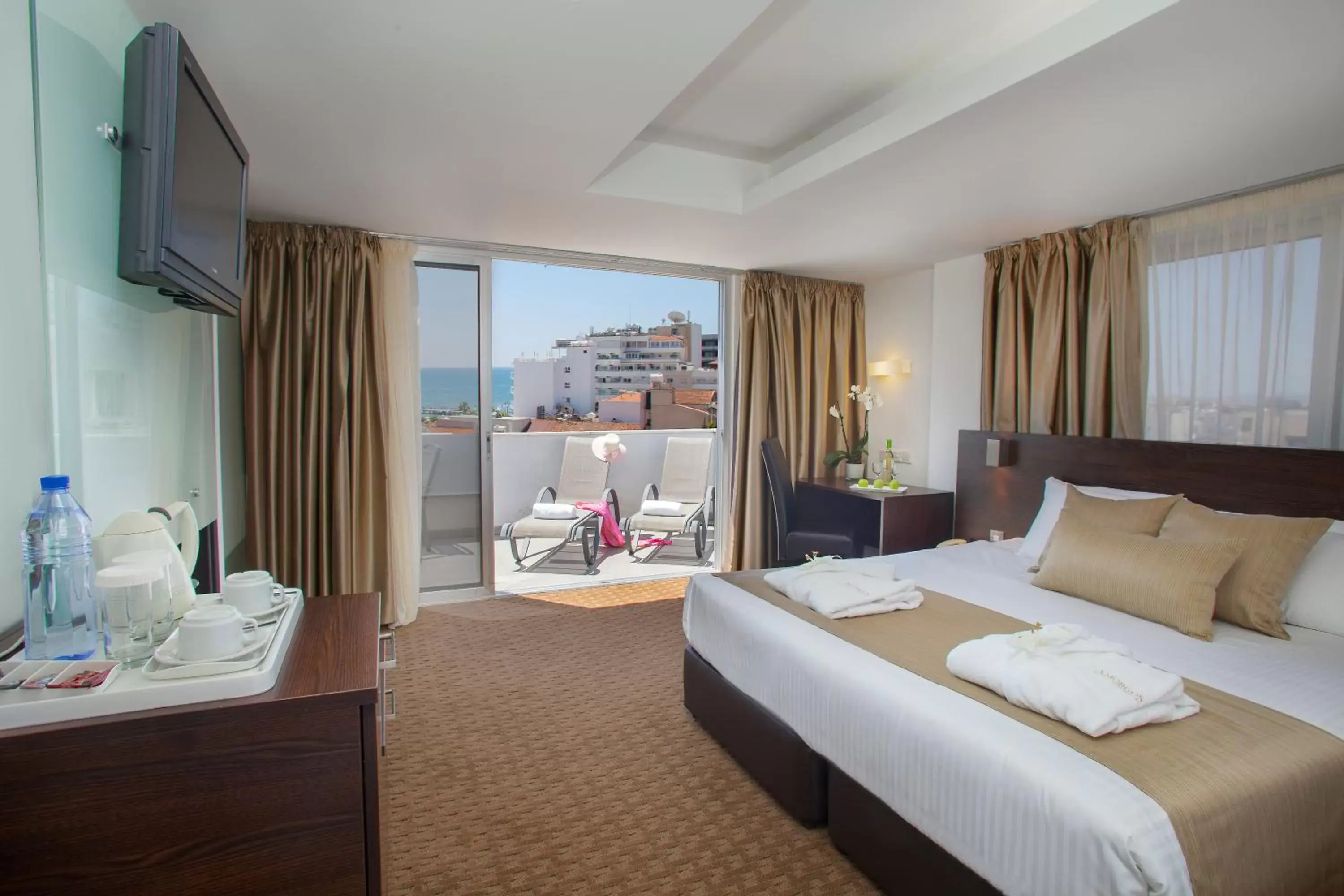 Single Room with Sea View in Amorgos Boutique Hotel Single Room with Sea View in Amorgos Boutique Hotel