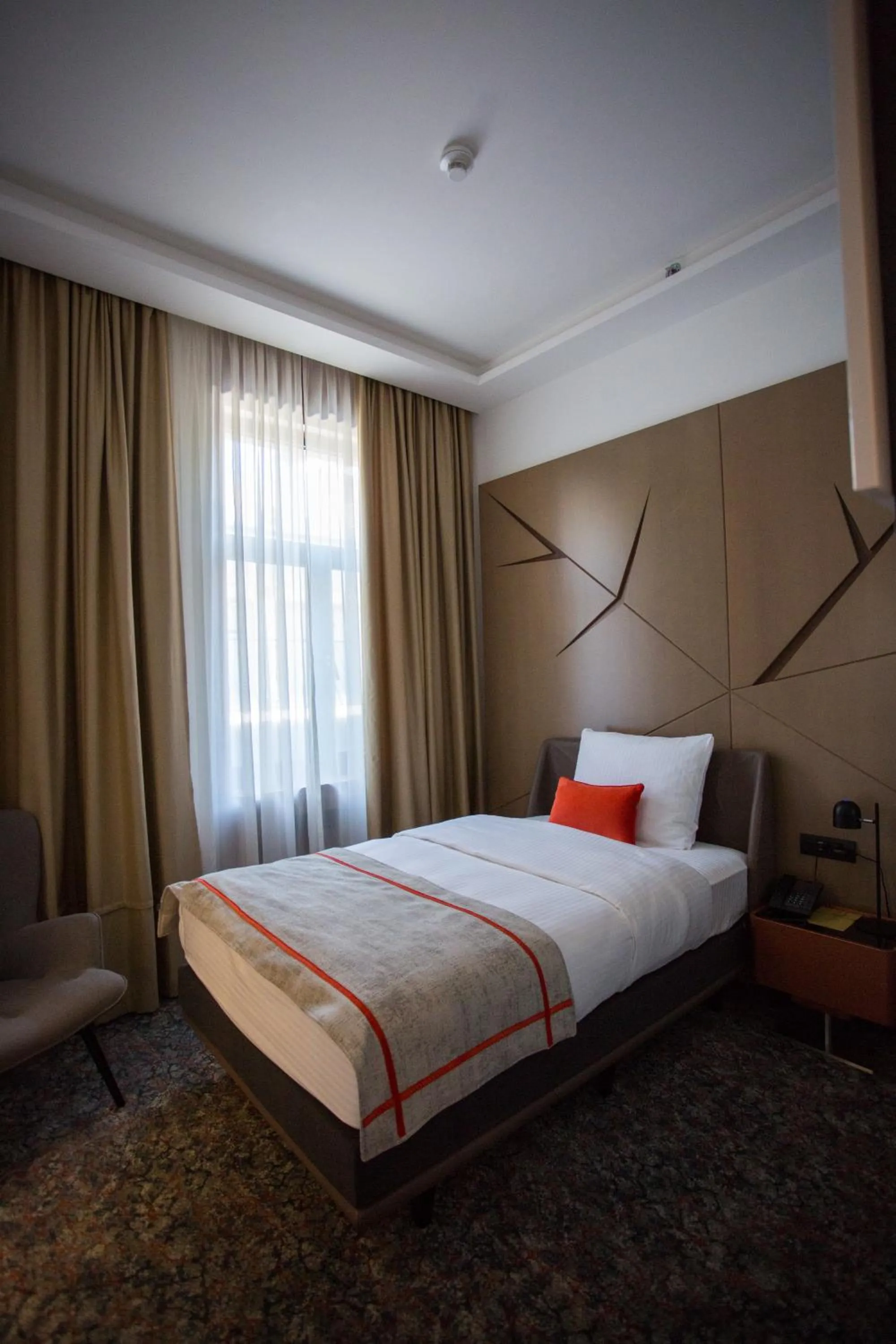 Bed in Hotel Austria & Bosna