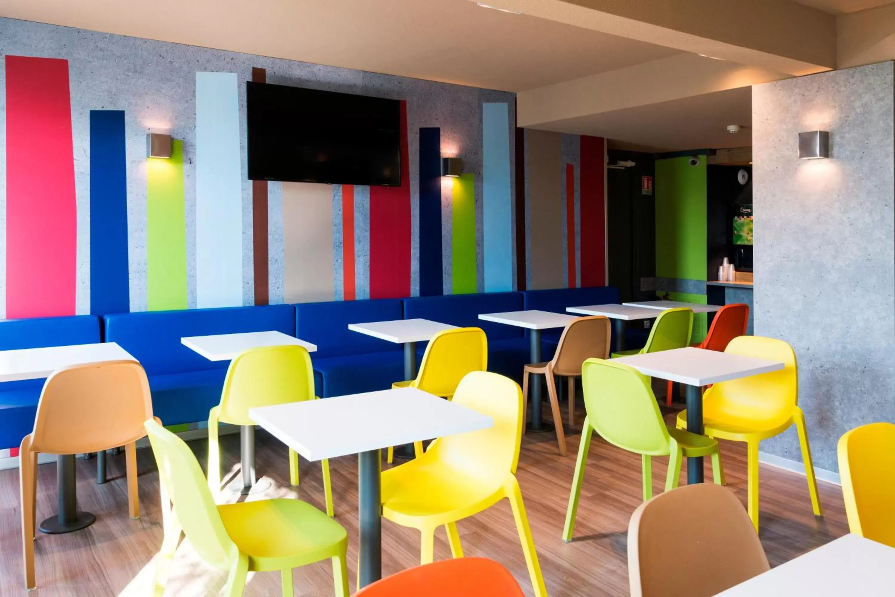 Lounge or bar, Restaurant/Places to Eat in ibis budget Granville
