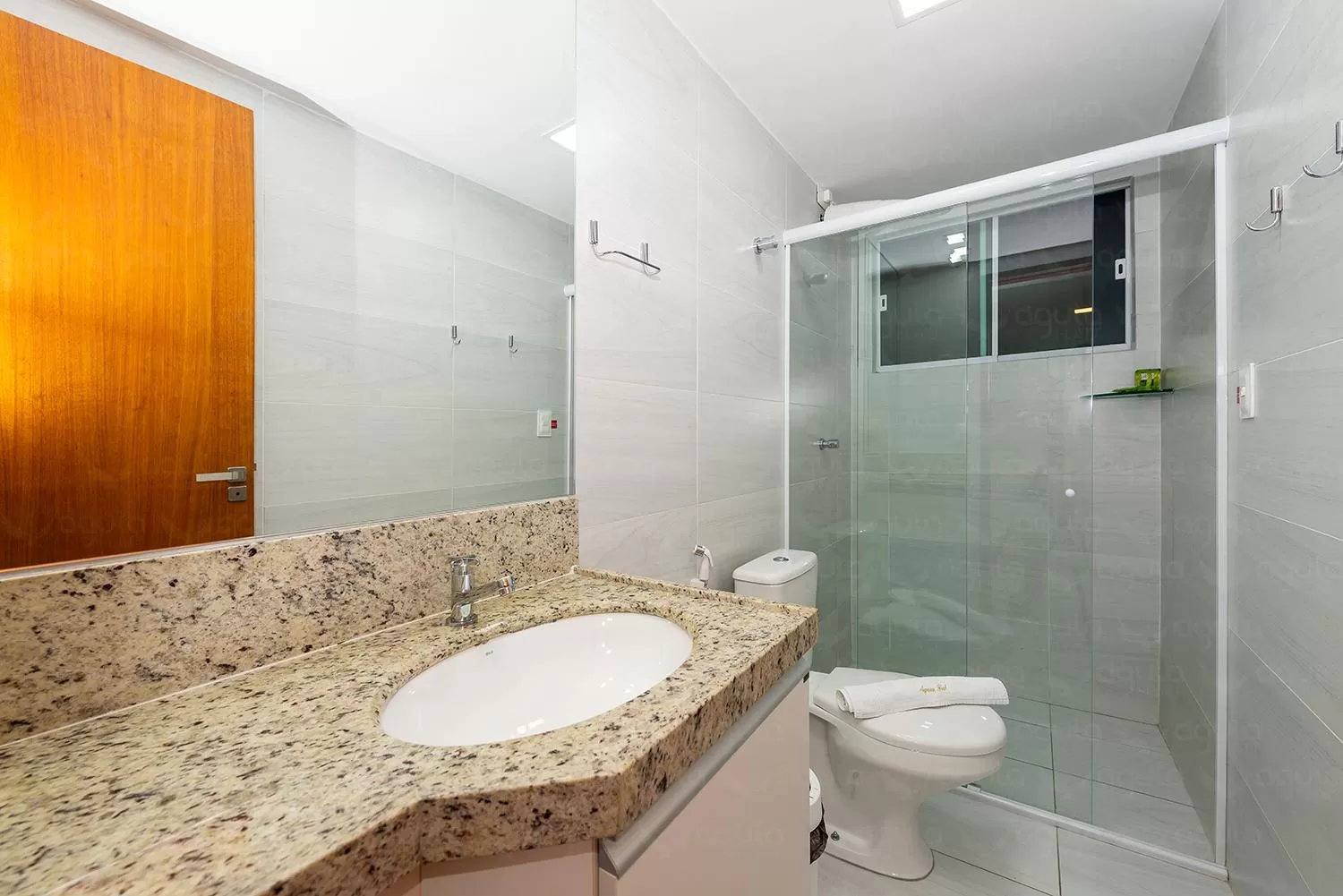 Águia Flats Pousada