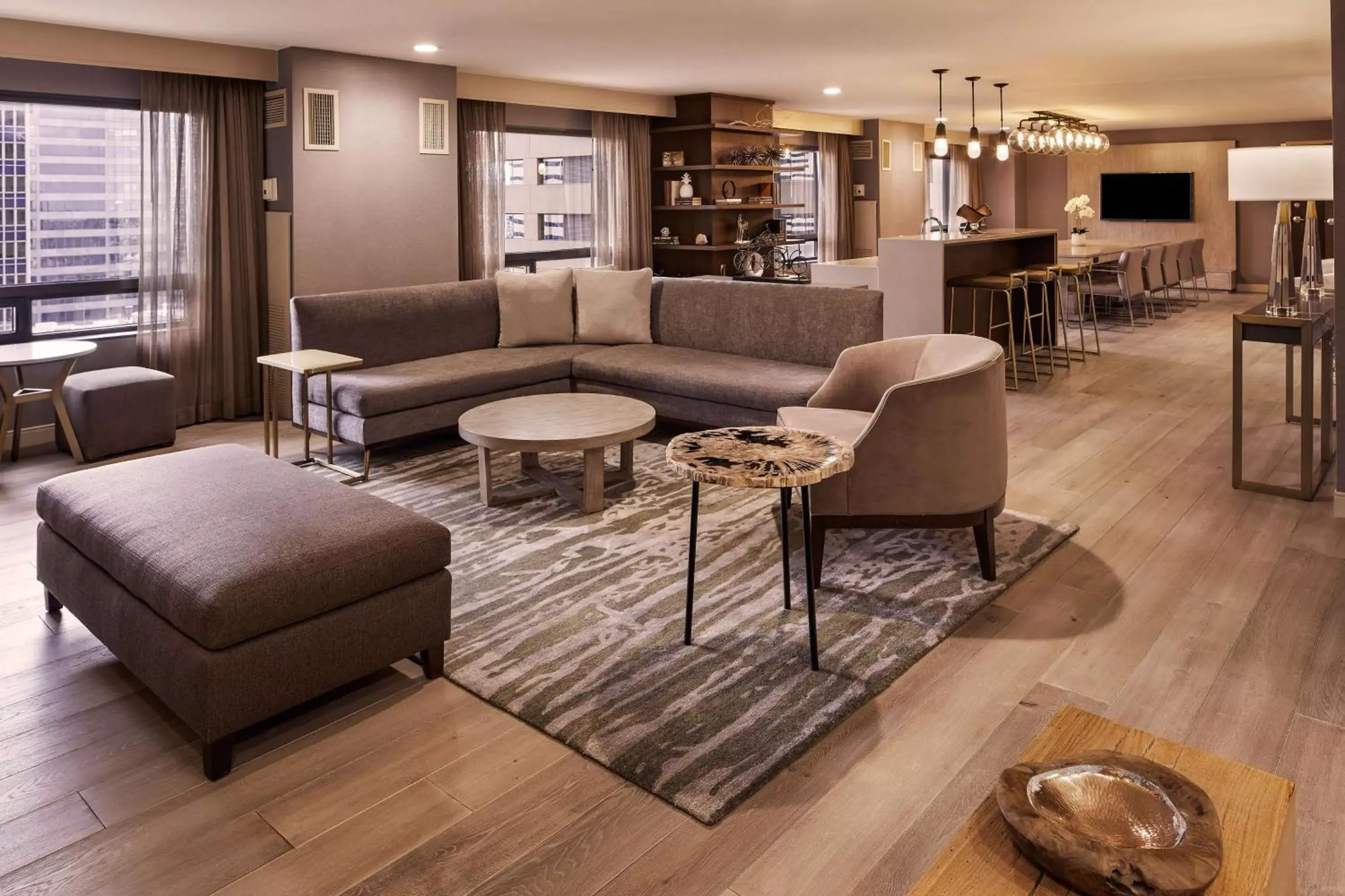 Living room, Lounge/Bar in Hilton Denver City Center
