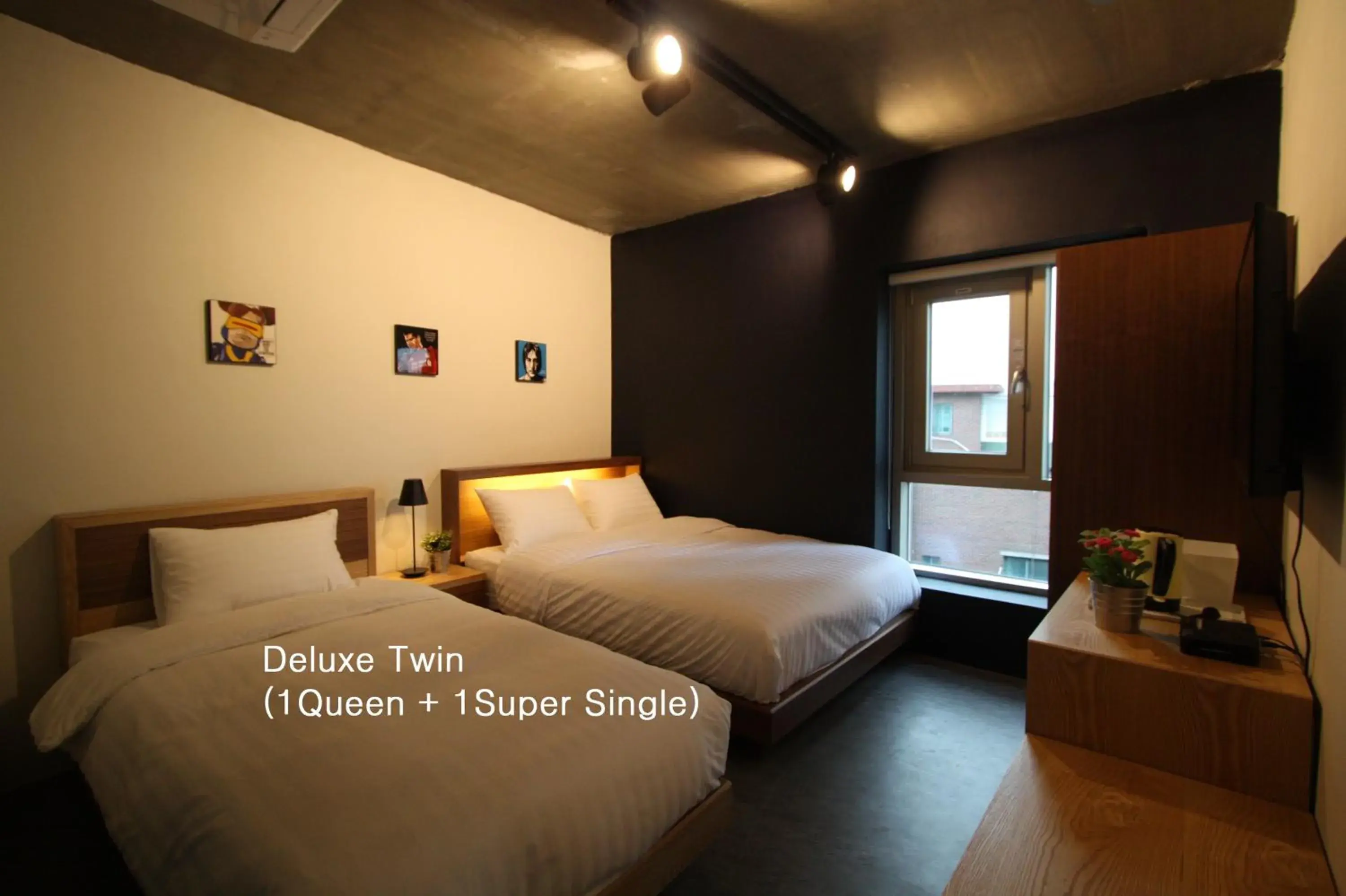 Photo of the whole room, Room Photo in Nabi Hostel Hongdae