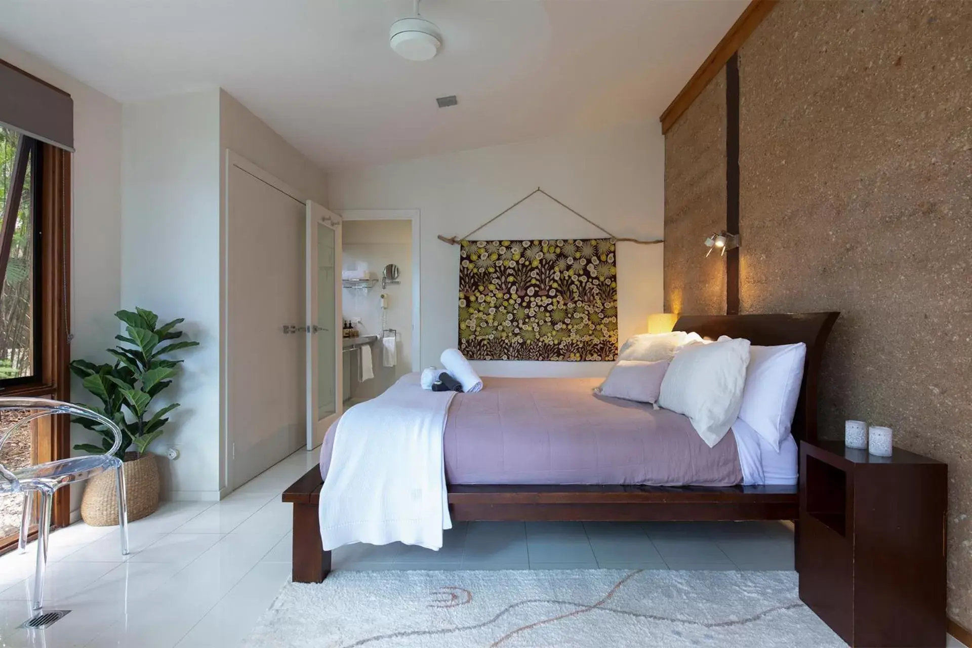 Bedroom, Bed in Eumarella Shores Noosa Lake Retreat Bedroom, Bed in Eumarella Shores Noosa Lake Retreat