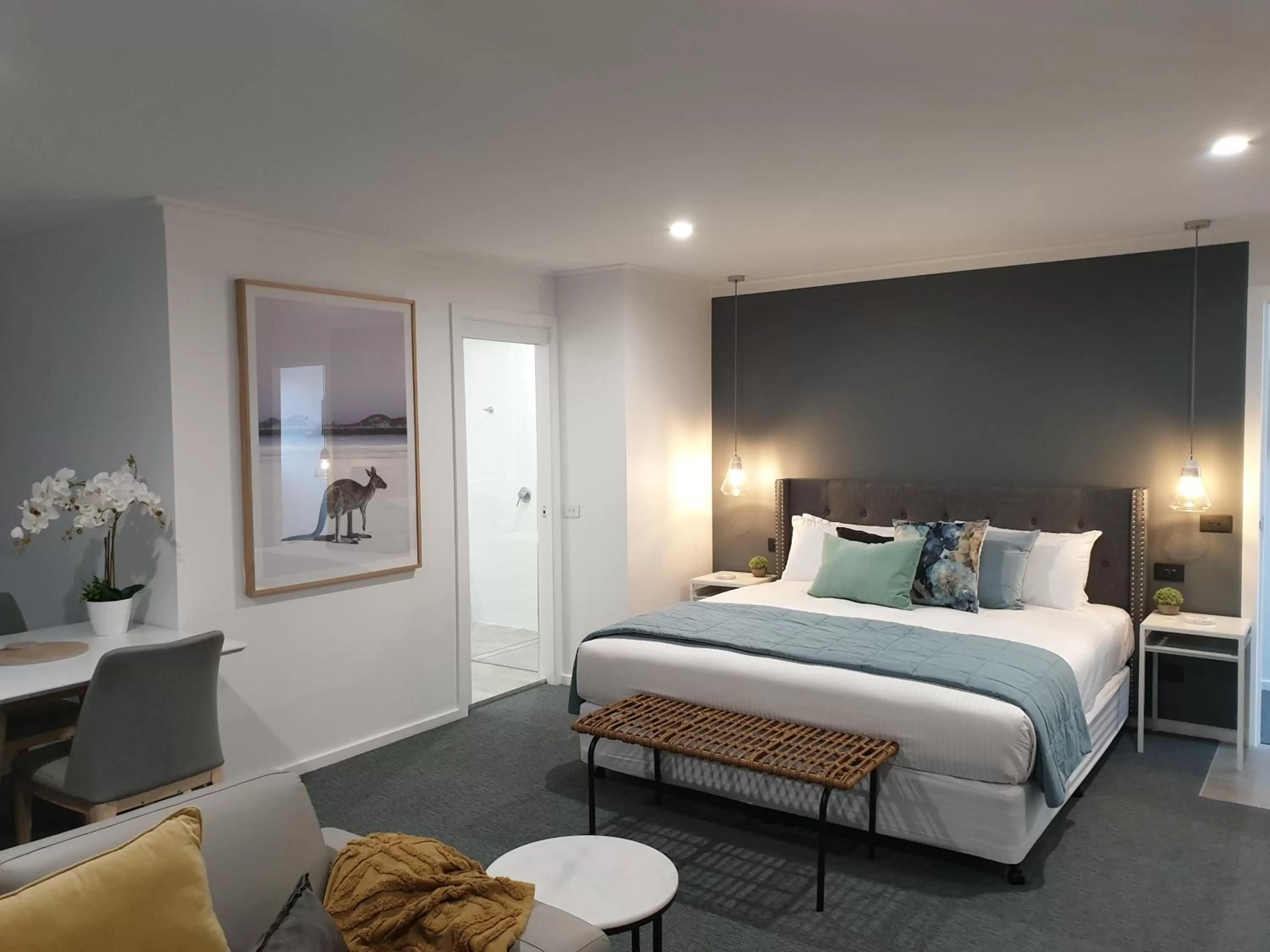 Bed in Twofold Bay Motor Inn