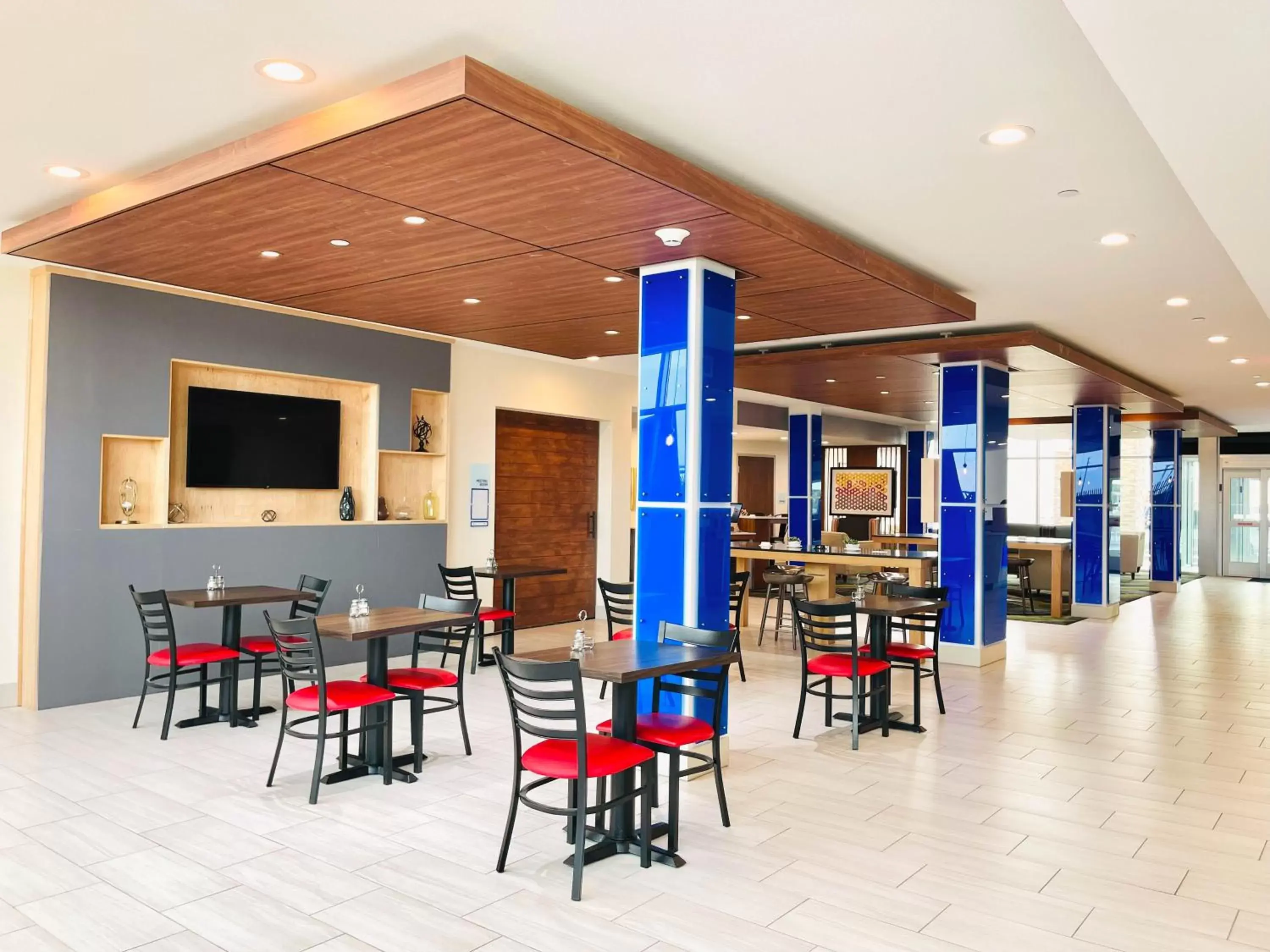 Property building, Restaurant/Places to Eat in Holiday Inn Express & Suites Blythe, an IHG Hotel