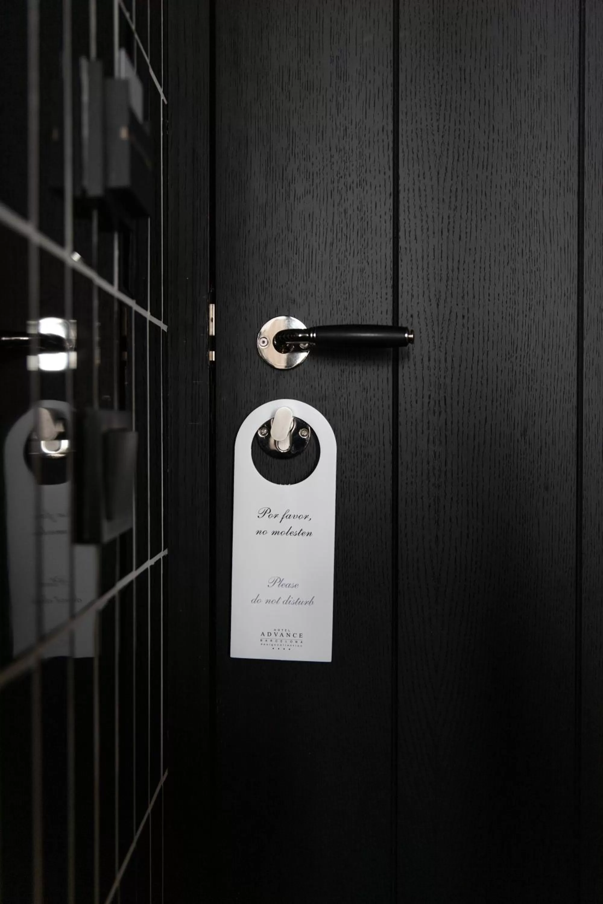 Logo/Certificate/Sign in Casa Elliot Hotel