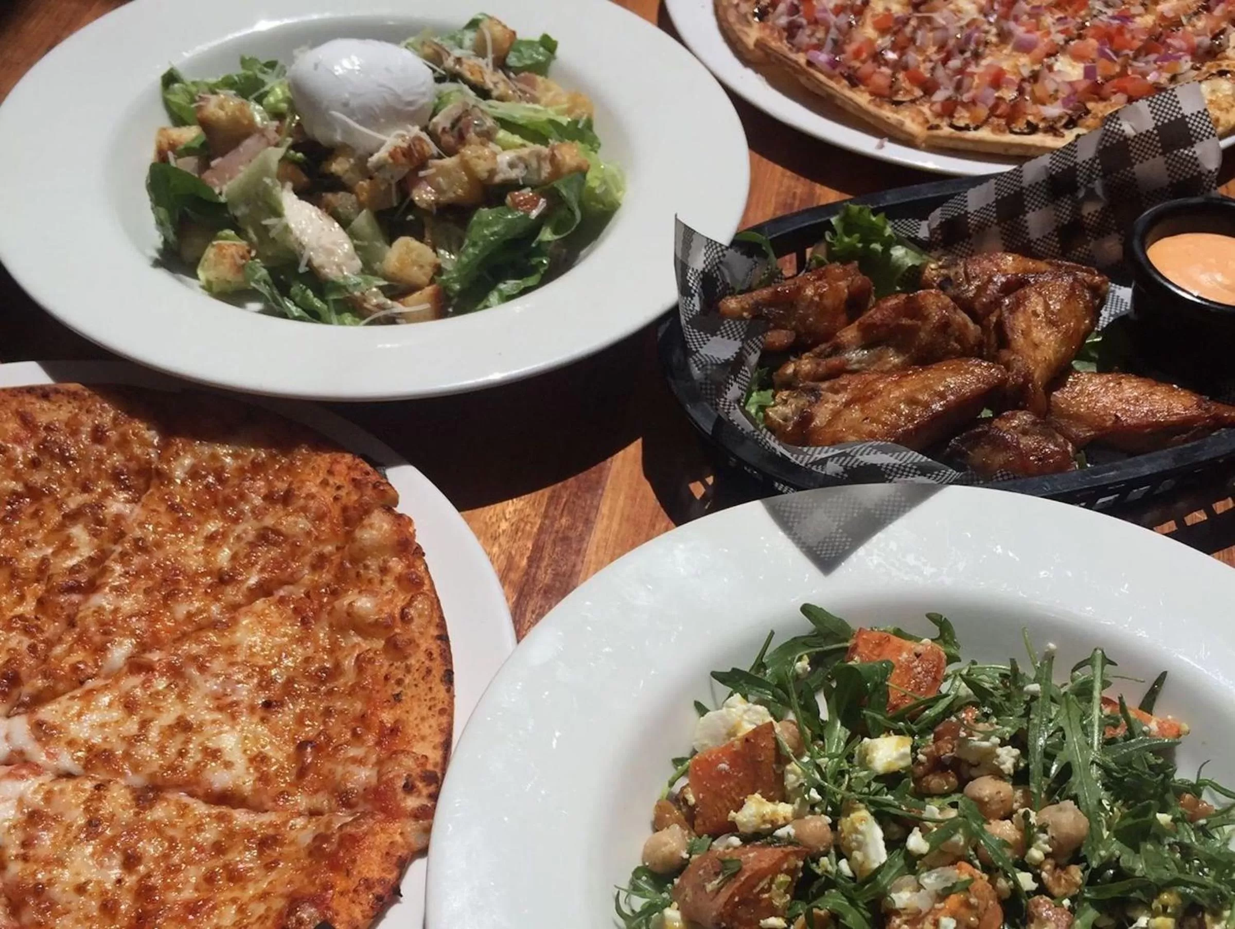 Meals in Commercial Hotel Motel Lithgow