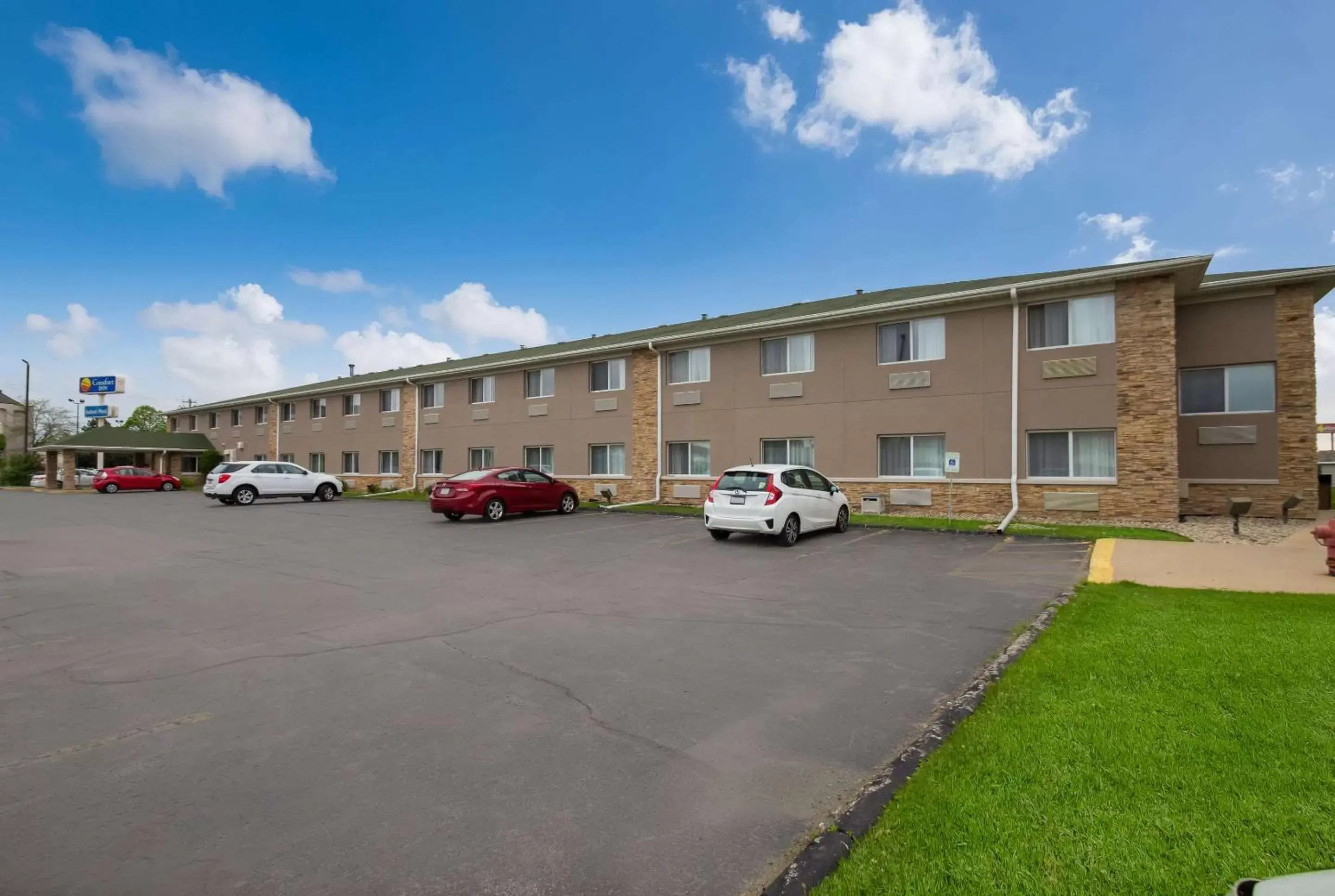 Property Building in Comfort Inn Green Bay