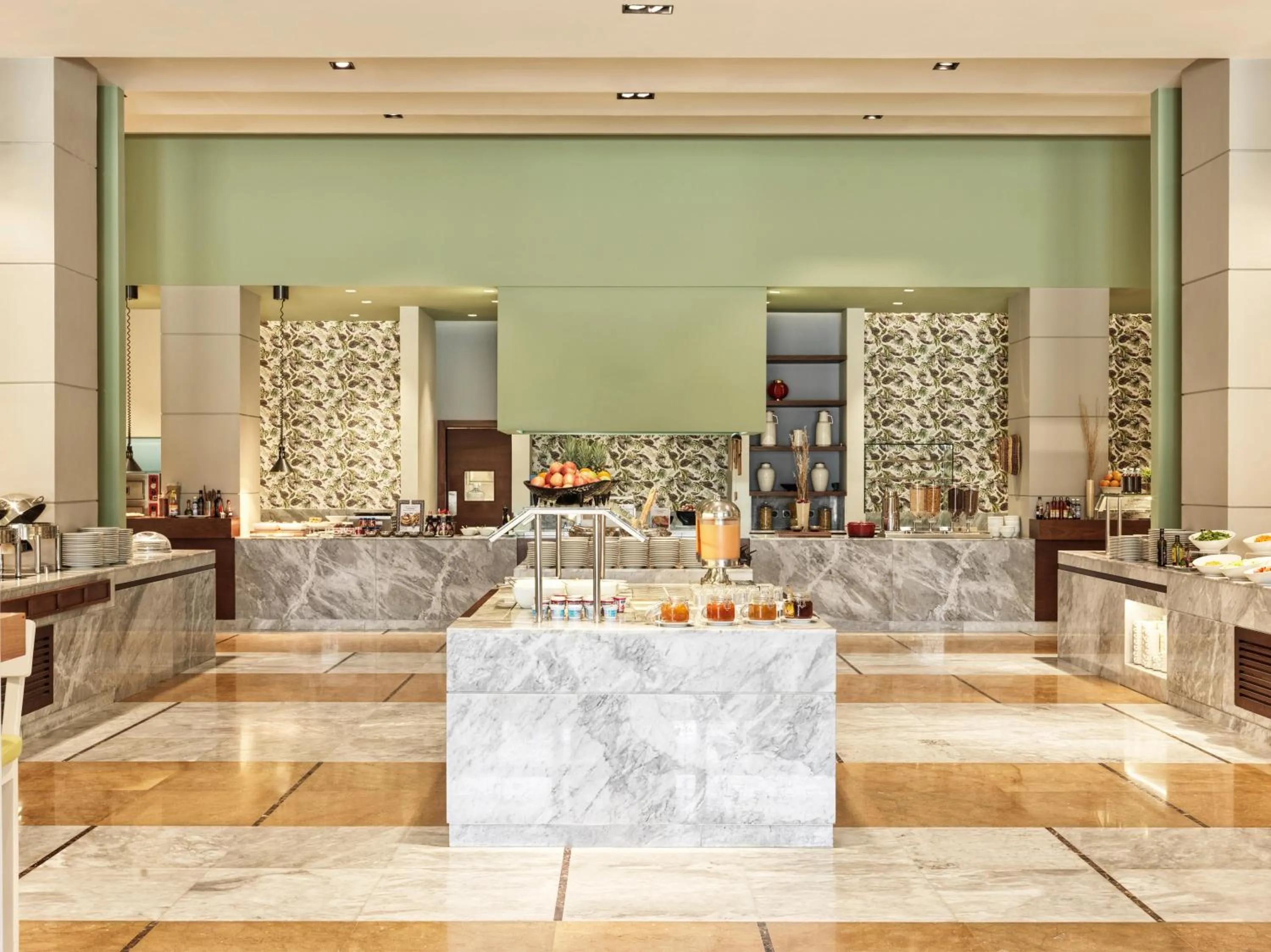 Restaurant/places to eat in Fanar Hotel & Residences