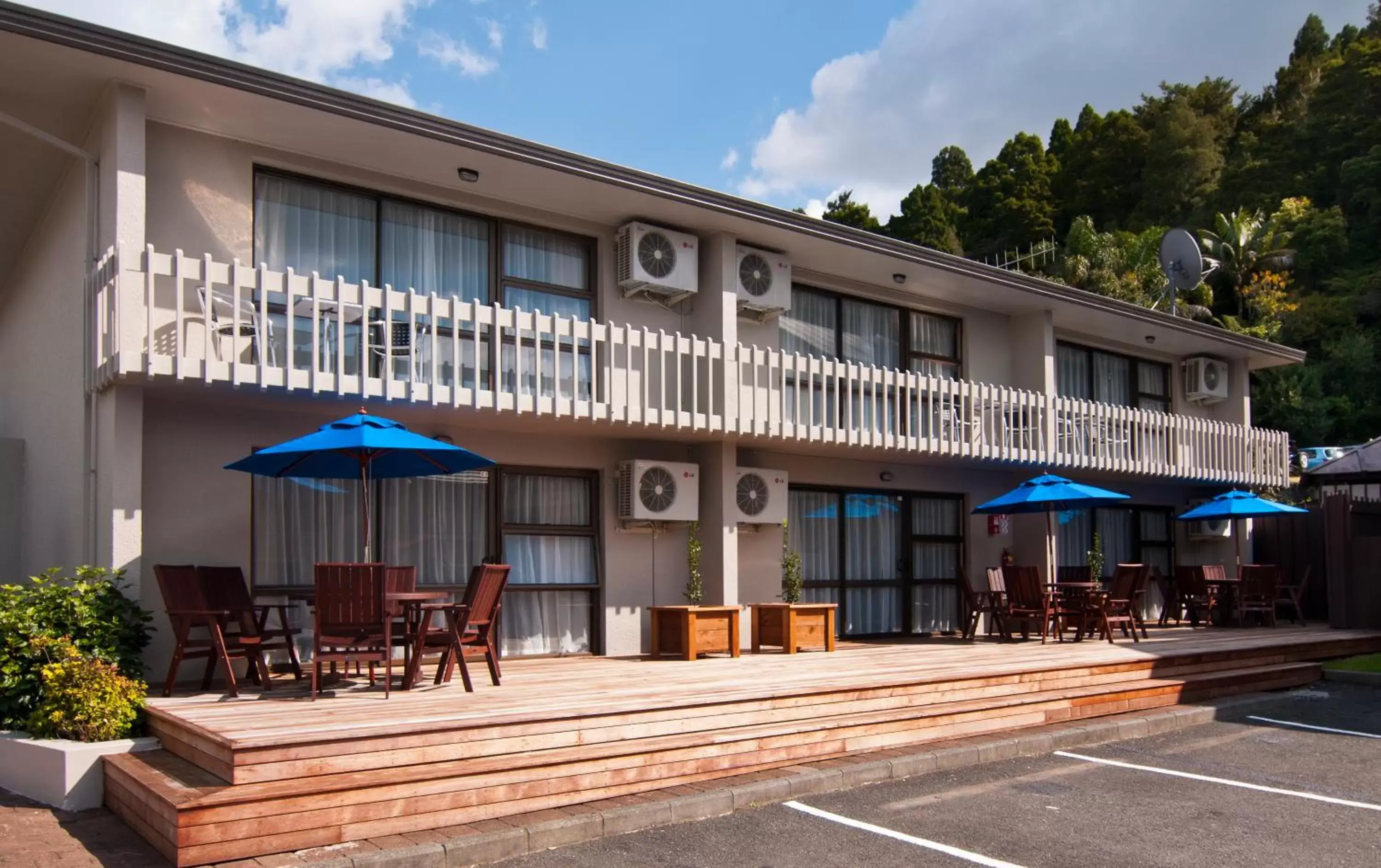 Property Building in Breakwater Motel