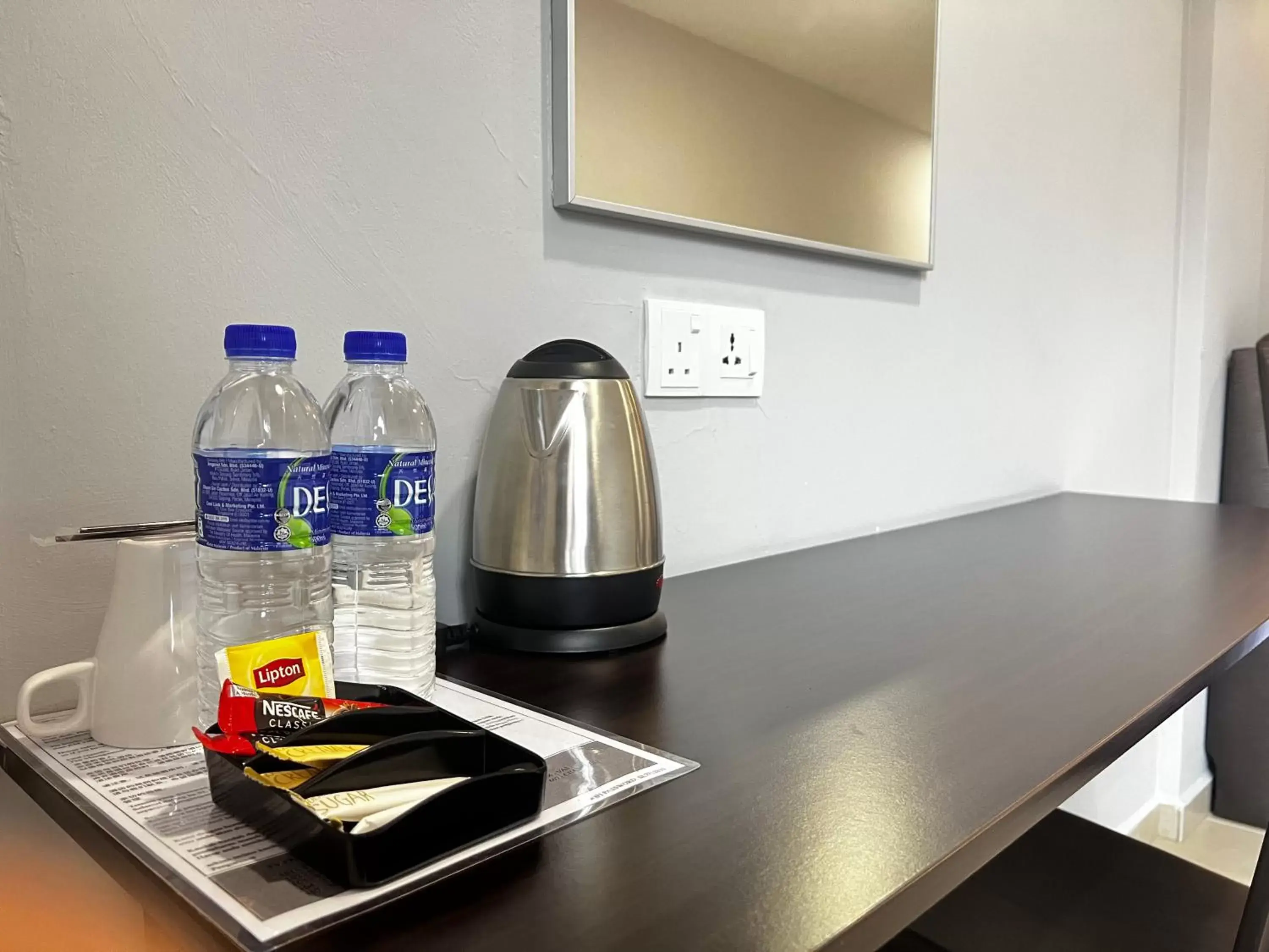 Coffee/tea facilities, Kitchen/Kitchenette in SiN LiEN HOTEL