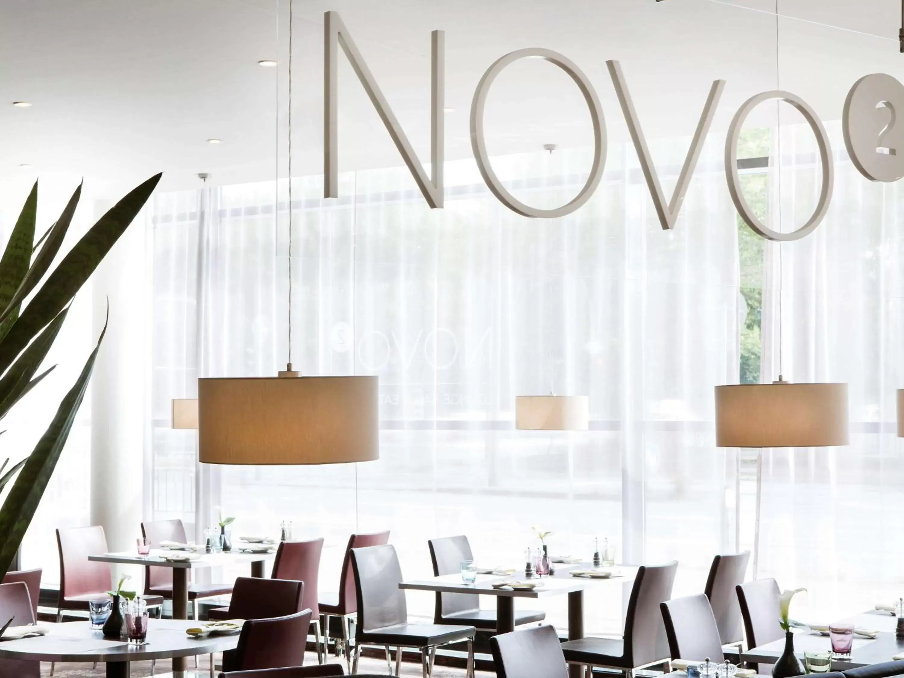 Restaurant/Places to Eat in Novotel Hamburg City Alster