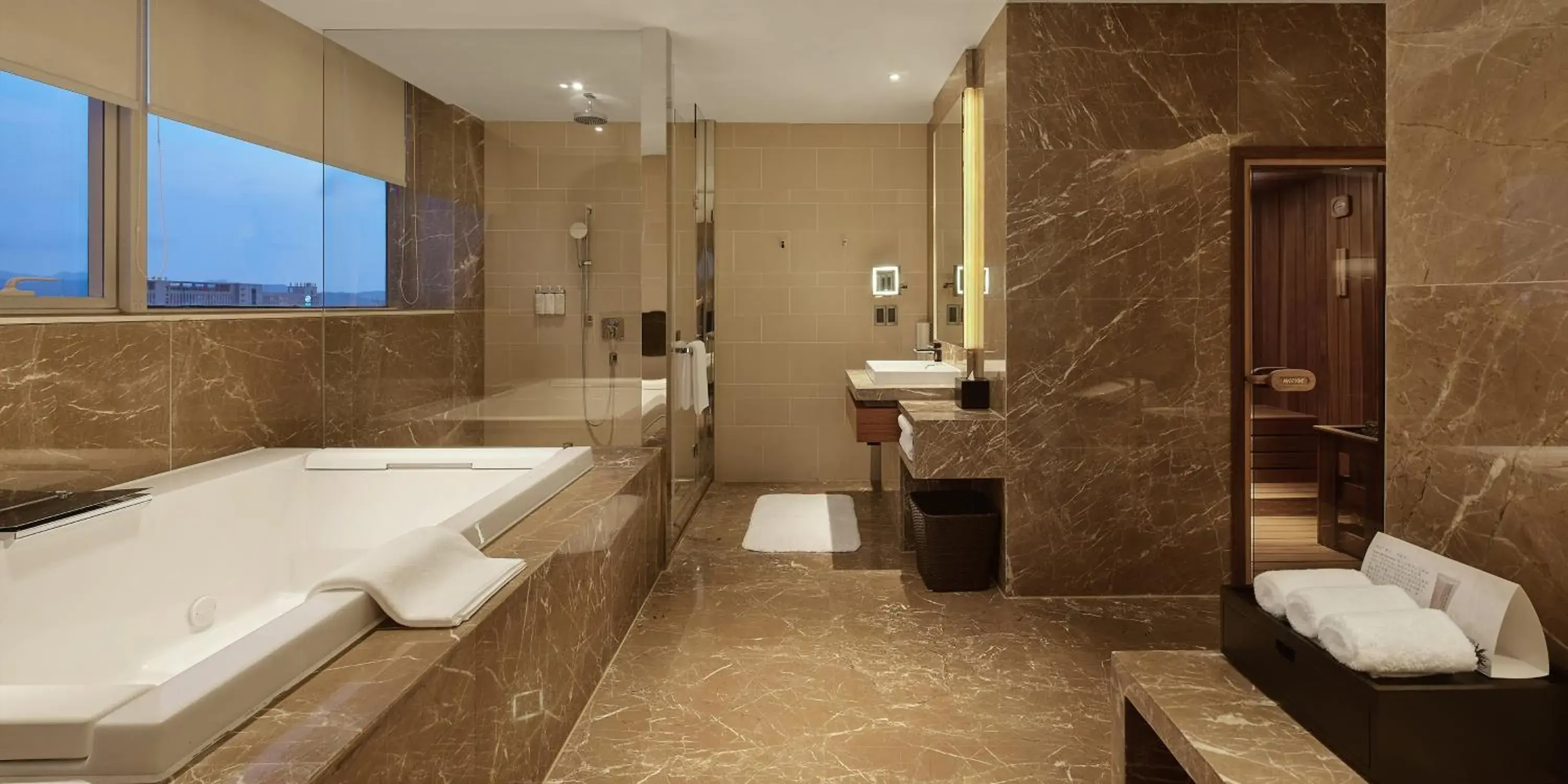 Photo of the whole room, Bathroom in HUALUXE Ningbo Harbor City, an IHG Hotel