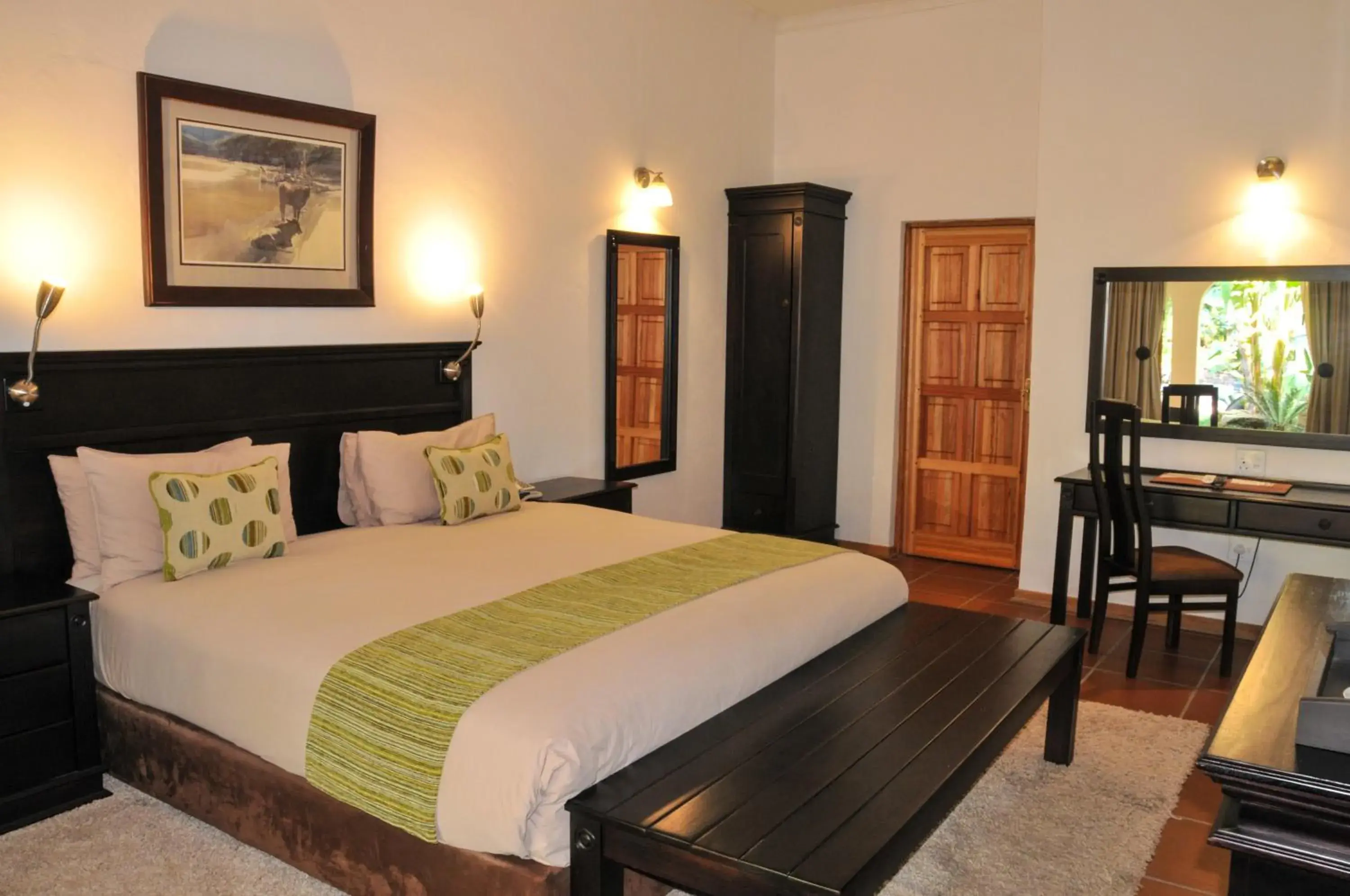 Photo of the whole room, Bed in Tzaneen Country Lodge