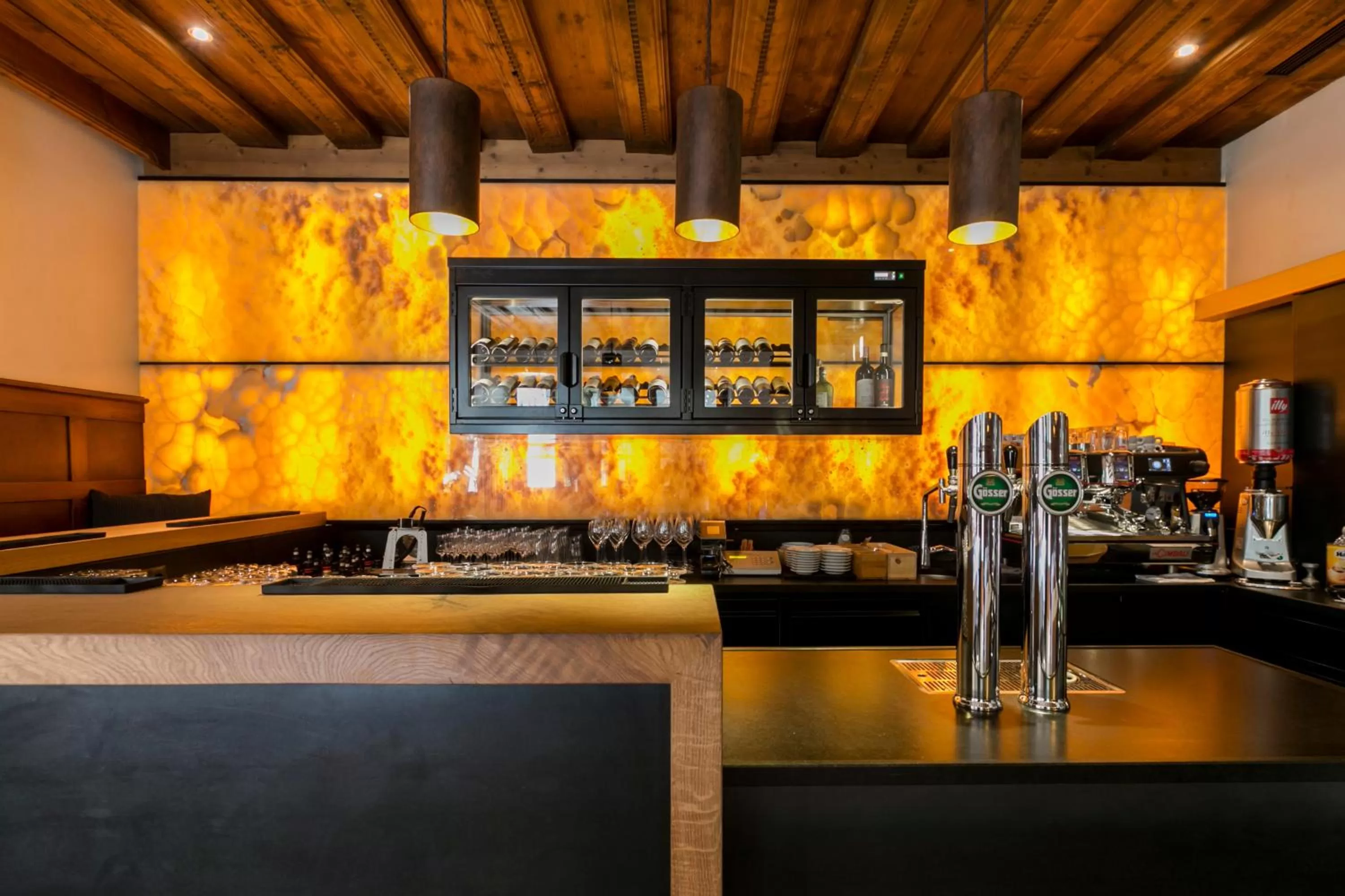 Lounge or bar in Hotel Sailer