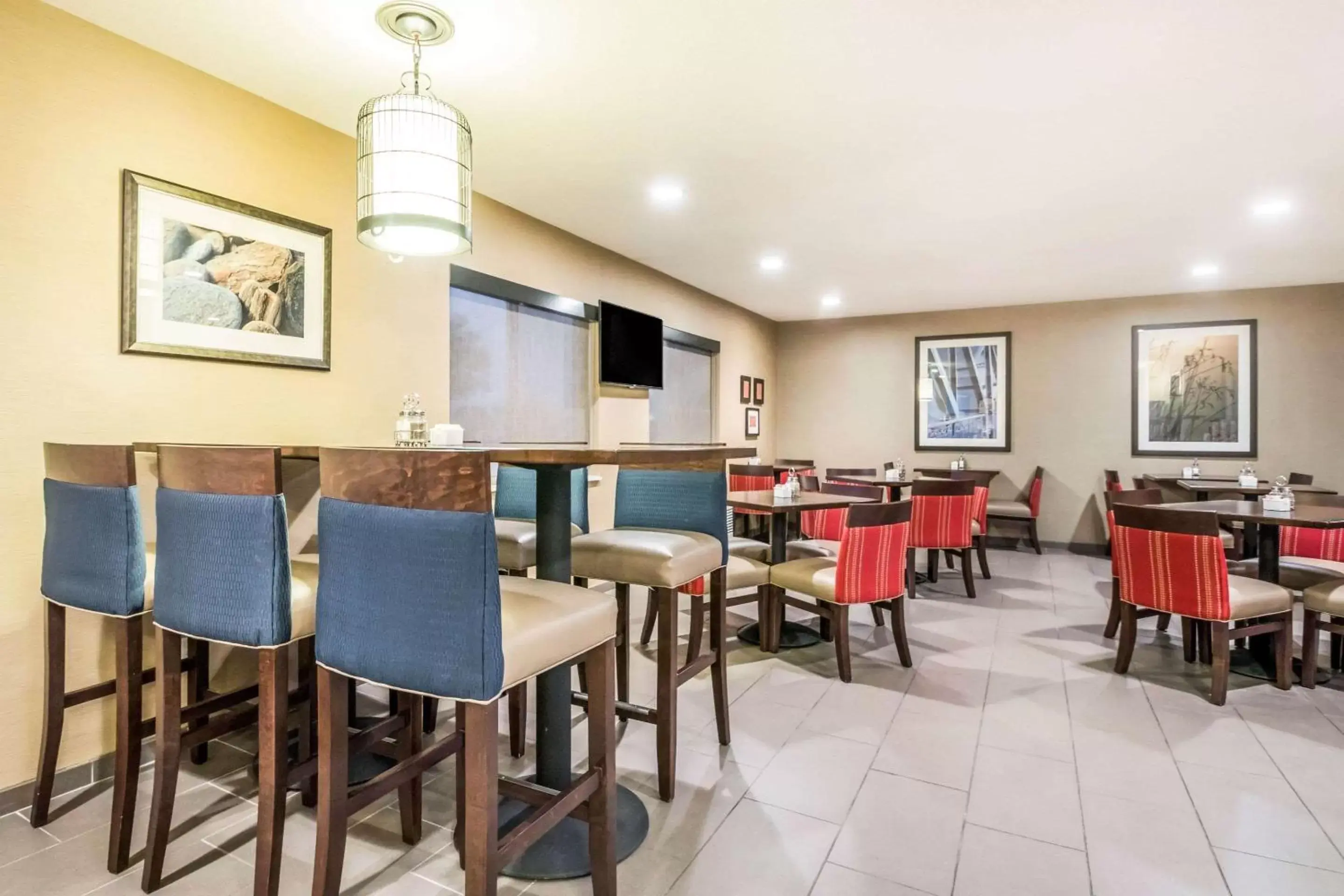 Restaurant/places to eat in Comfort Inn Ottawa Starved Rock Area Restaurant/places to eat in Comfort Inn Ottawa Starved Rock Area