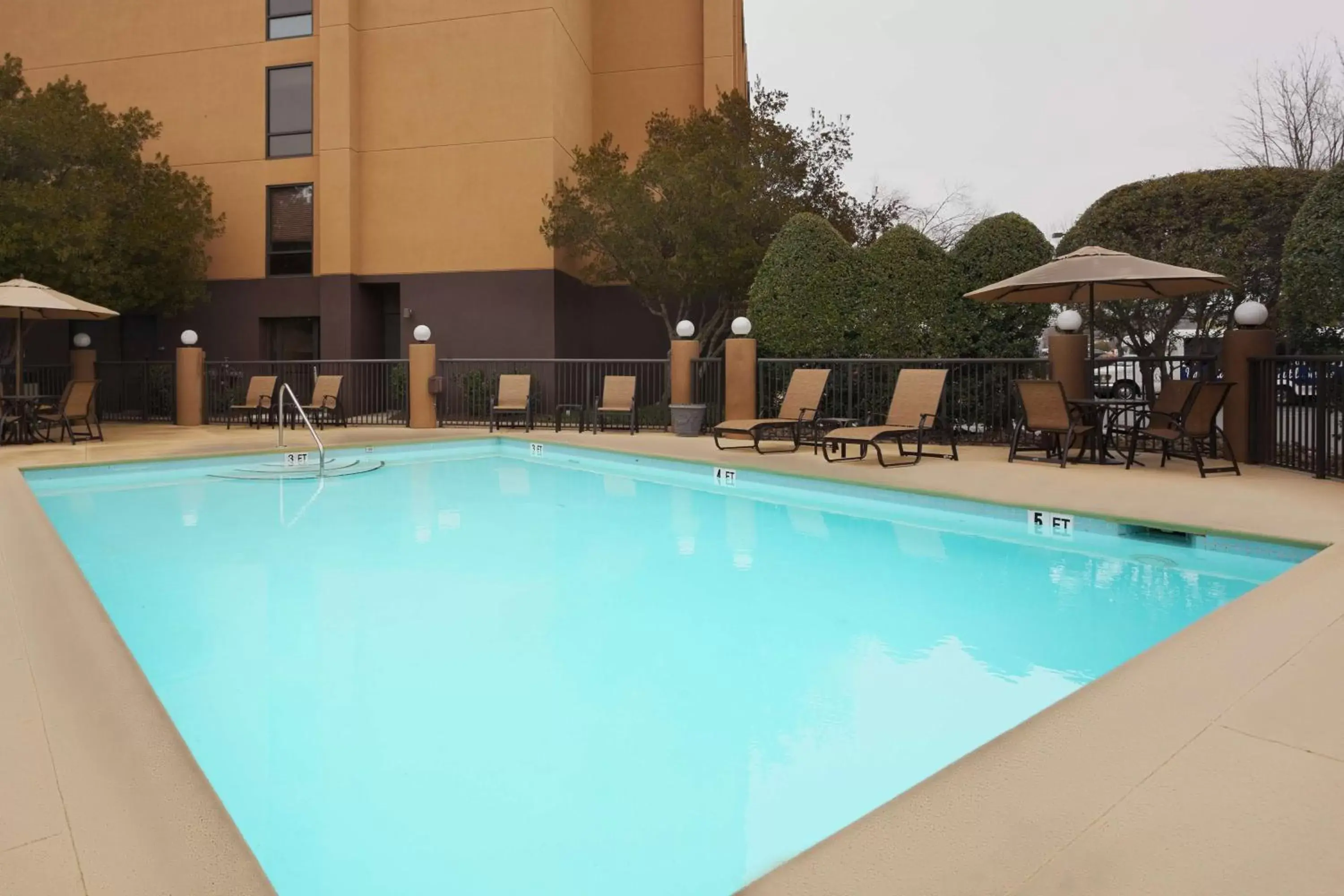 Pool view in Hampton Inn Charlotte University Place Pool view in Hampton Inn Charlotte University Place