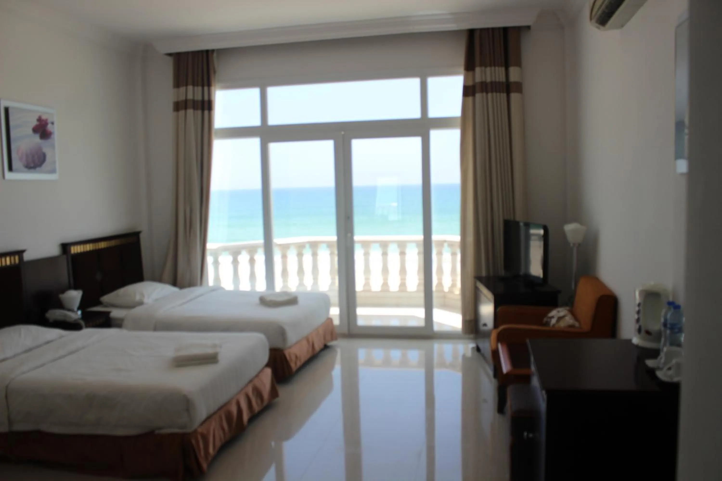 Coffee/tea facilities, Bed in Beach Resort Salalah