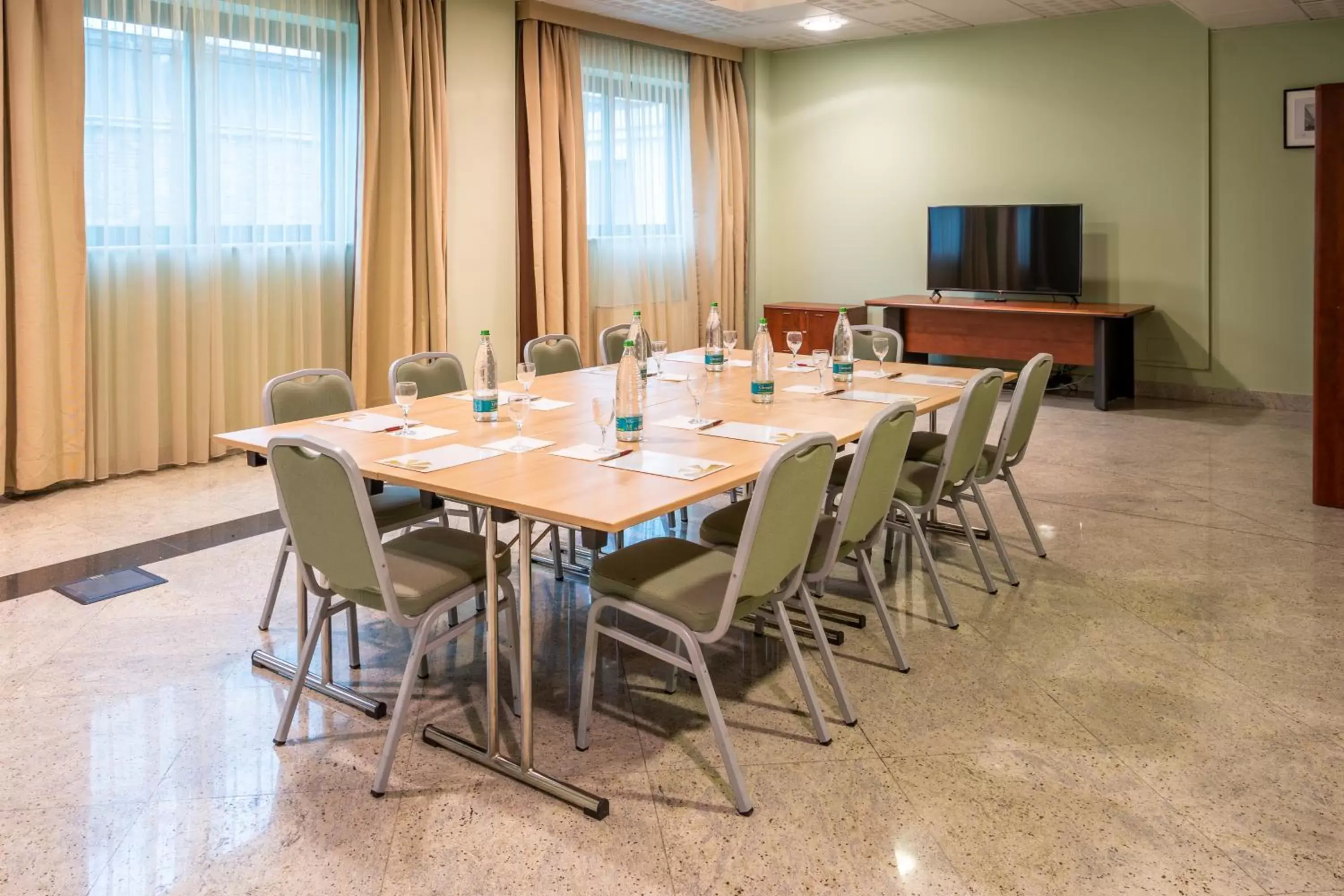 Meeting/conference room in Hotel Parisi