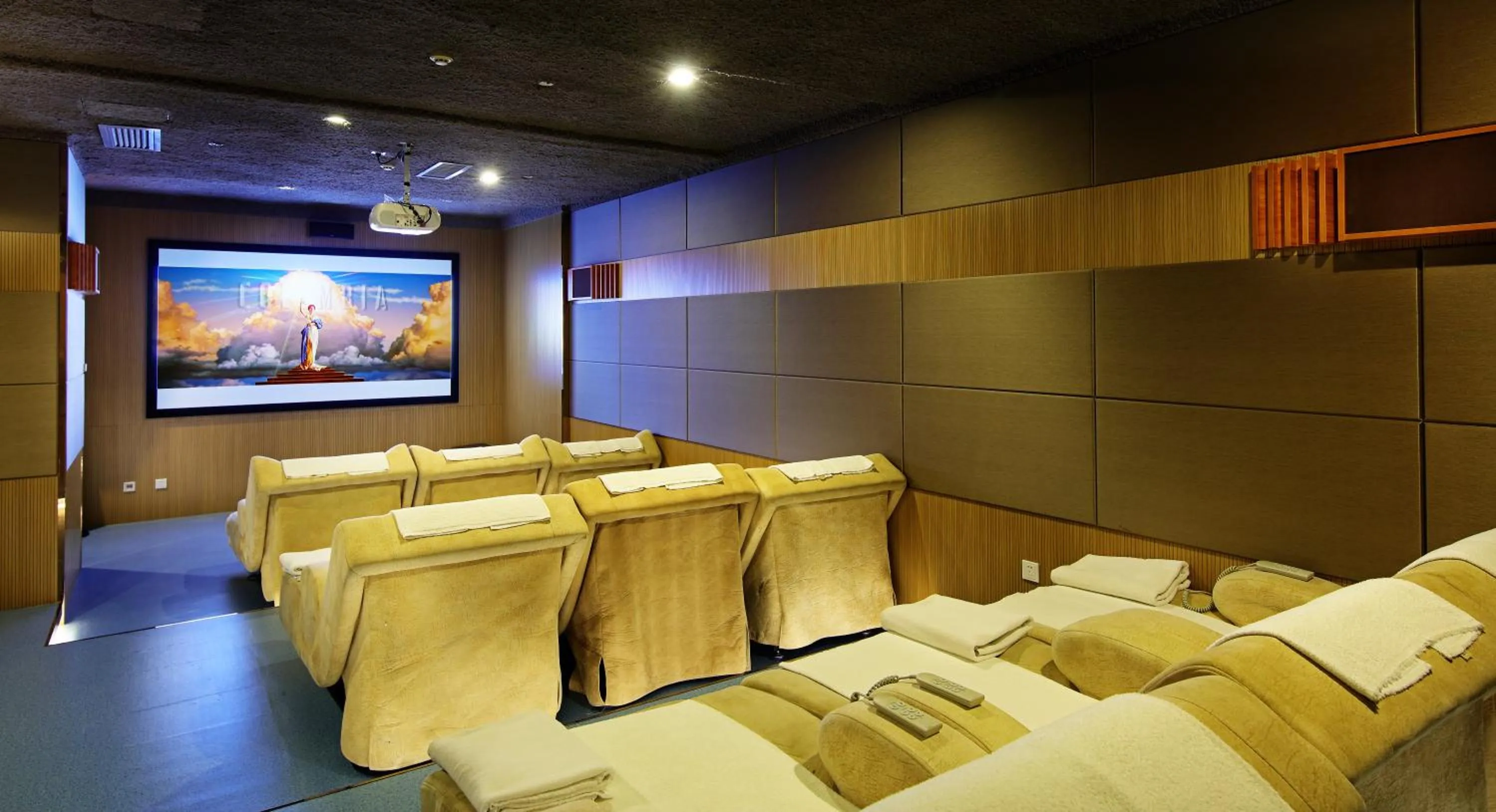 Entertainment in Royal Mediterranean Hotel