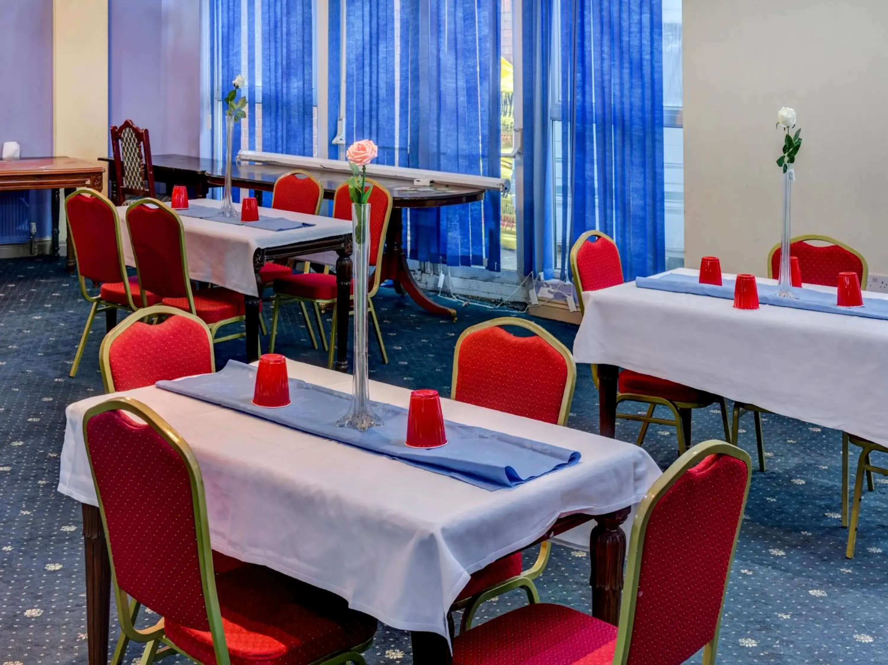 Dining area, Restaurant/Places to Eat in Empire Hotel