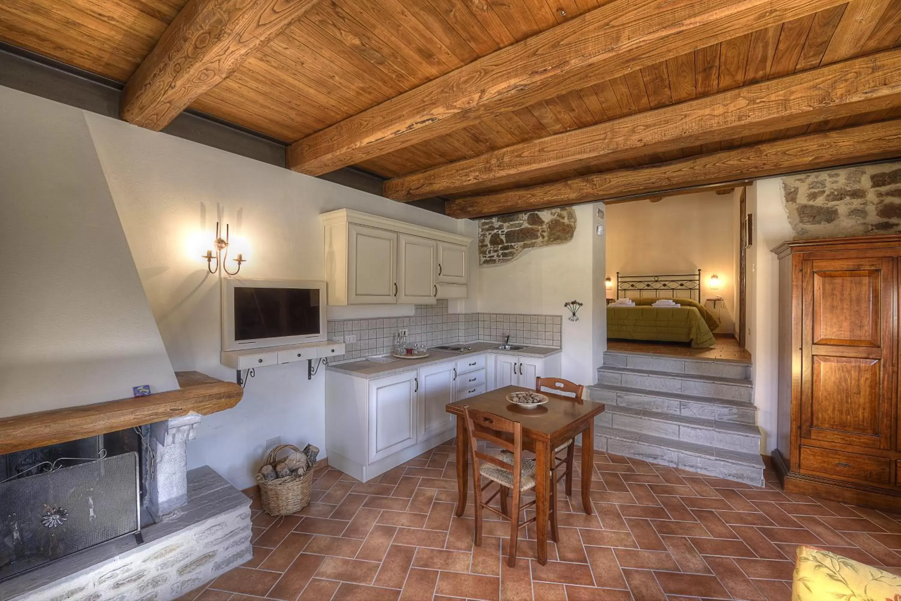 Living room, Dining Area in Borgotufi Albergo Diffuso