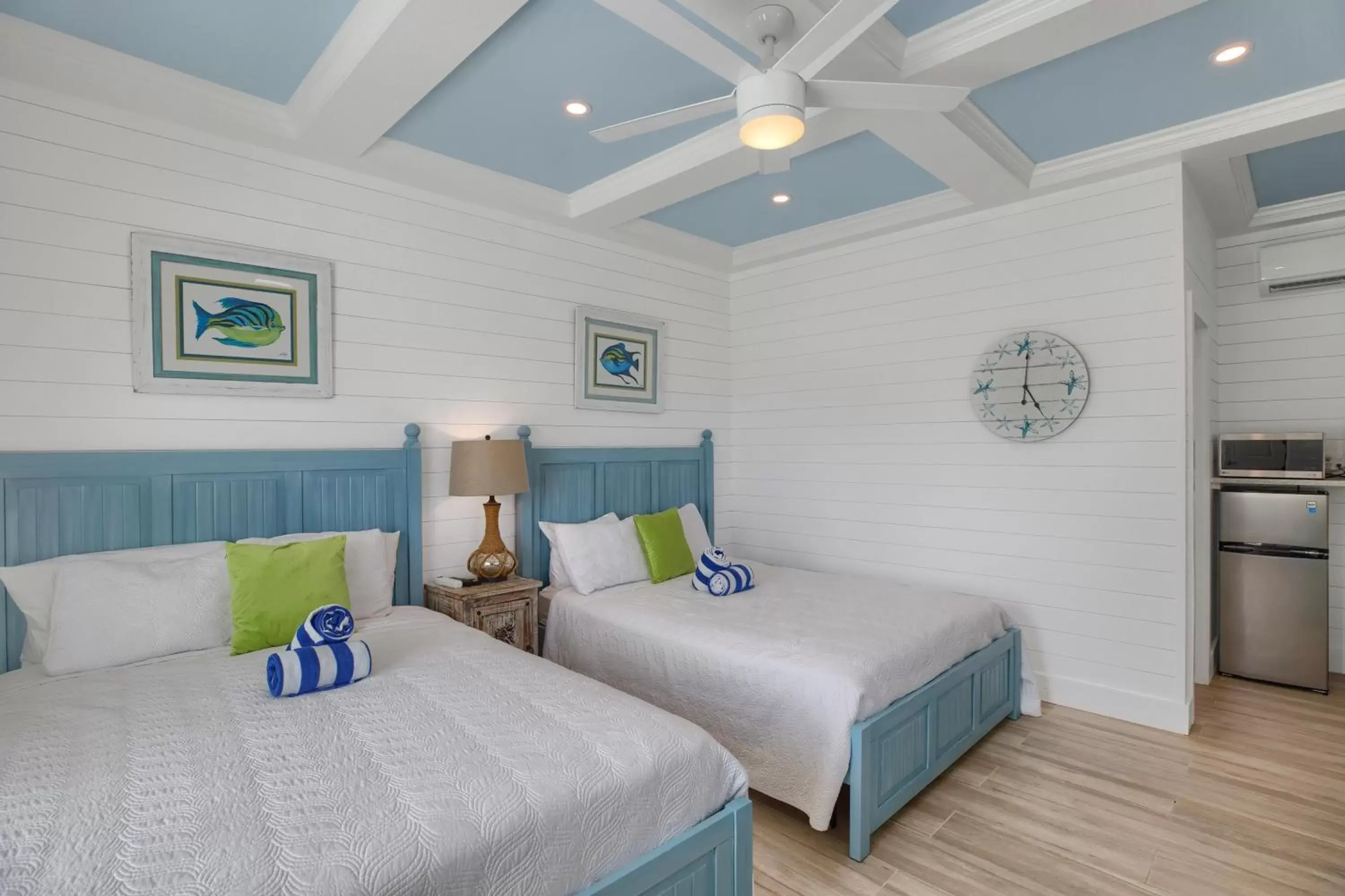 Bedroom, Bed in Seascape Resort & Marina