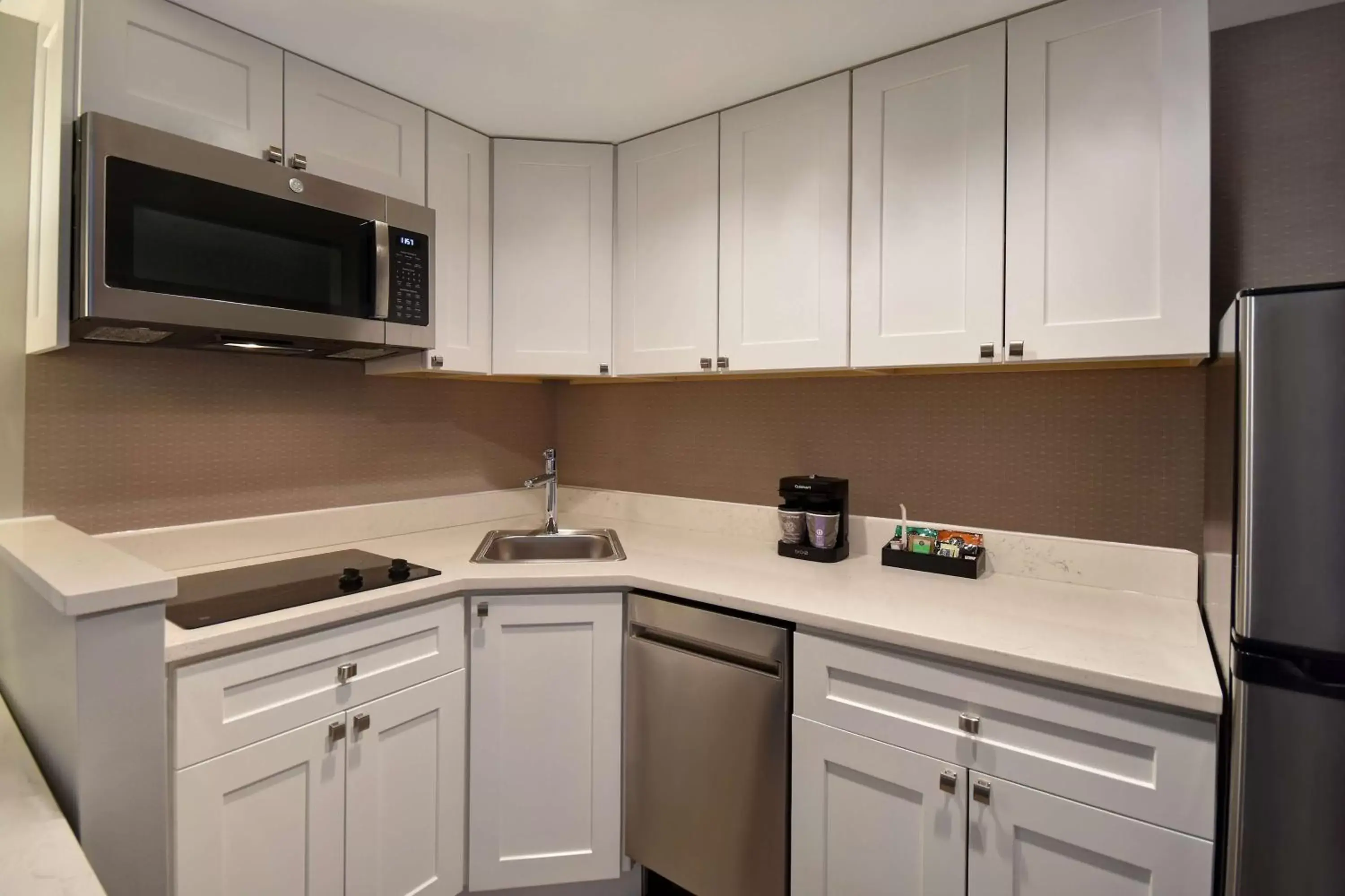 Kitchen or kitchenette, Kitchen/Kitchenette in Homewood Suites by Hilton Philadelphia-City Avenue