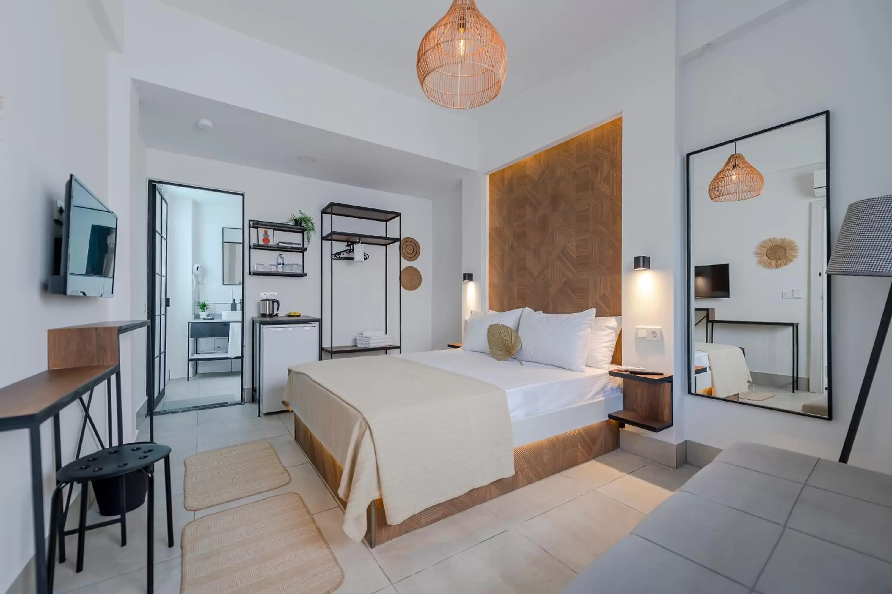 Photo of the whole room, Bed in The Easy Rooms Terrace Photo of the whole room, Bed in The Easy Rooms Terrace